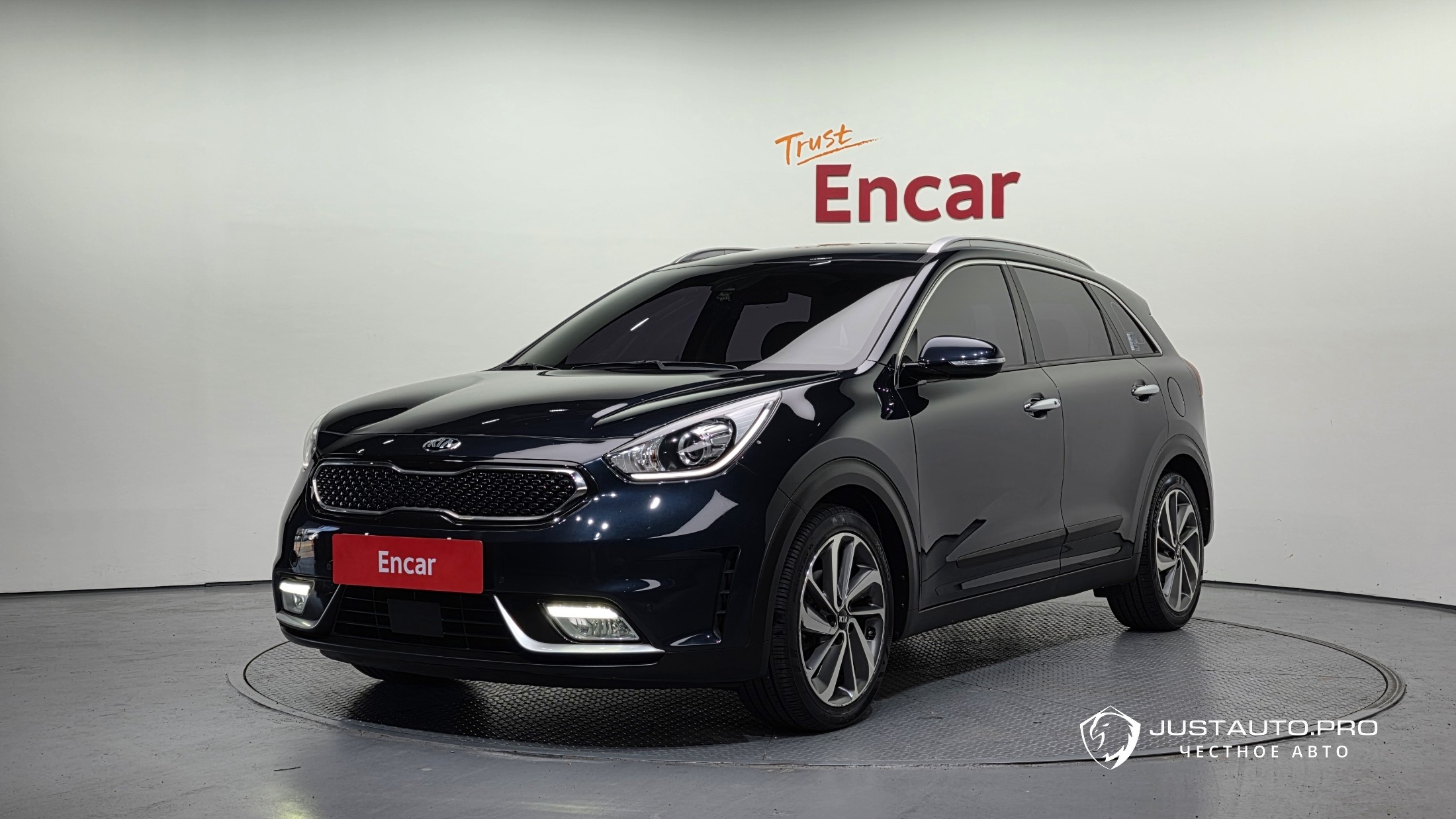 Автомобиль Kia Niro