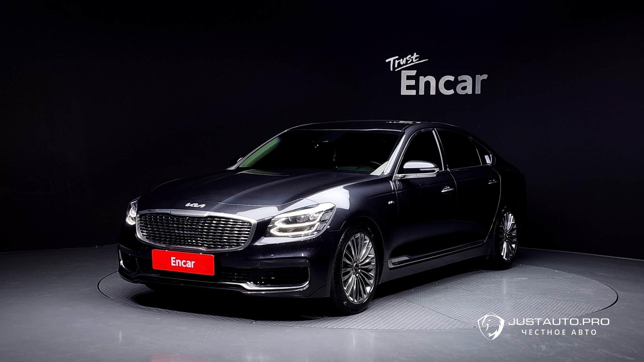 Автомобиль Kia K9