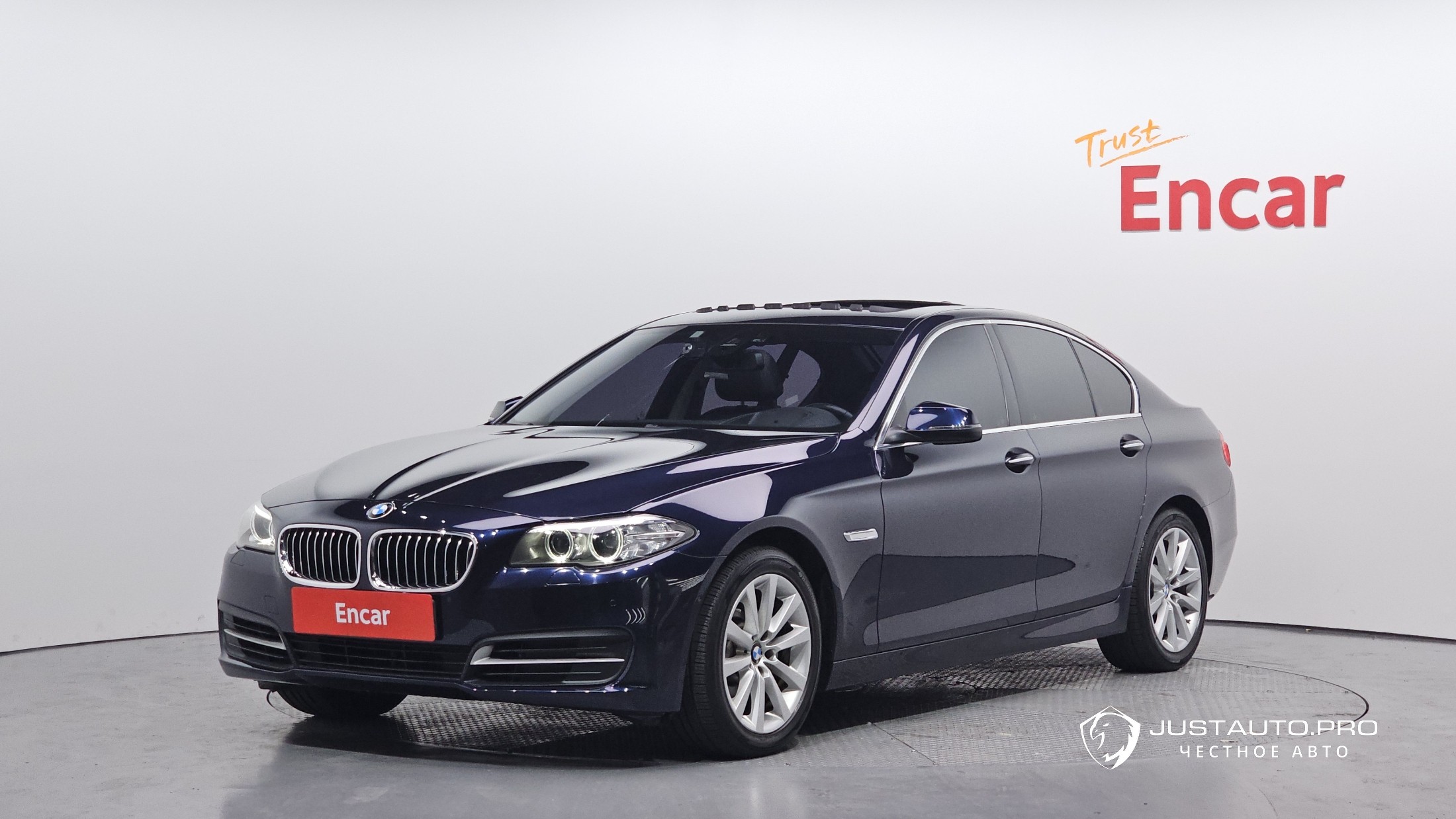 Автомобиль BMW 5-Series