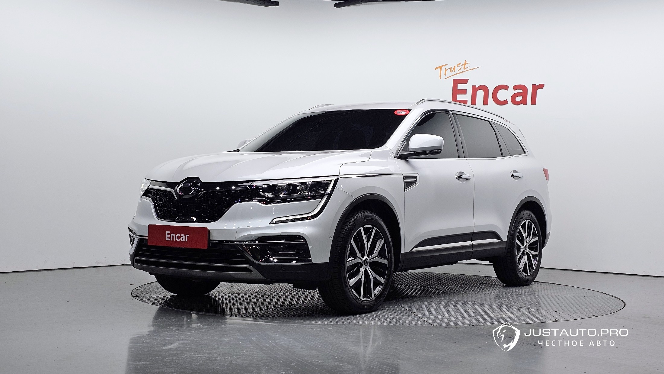 Автомобиль Renault-KoreaSamsung QM6