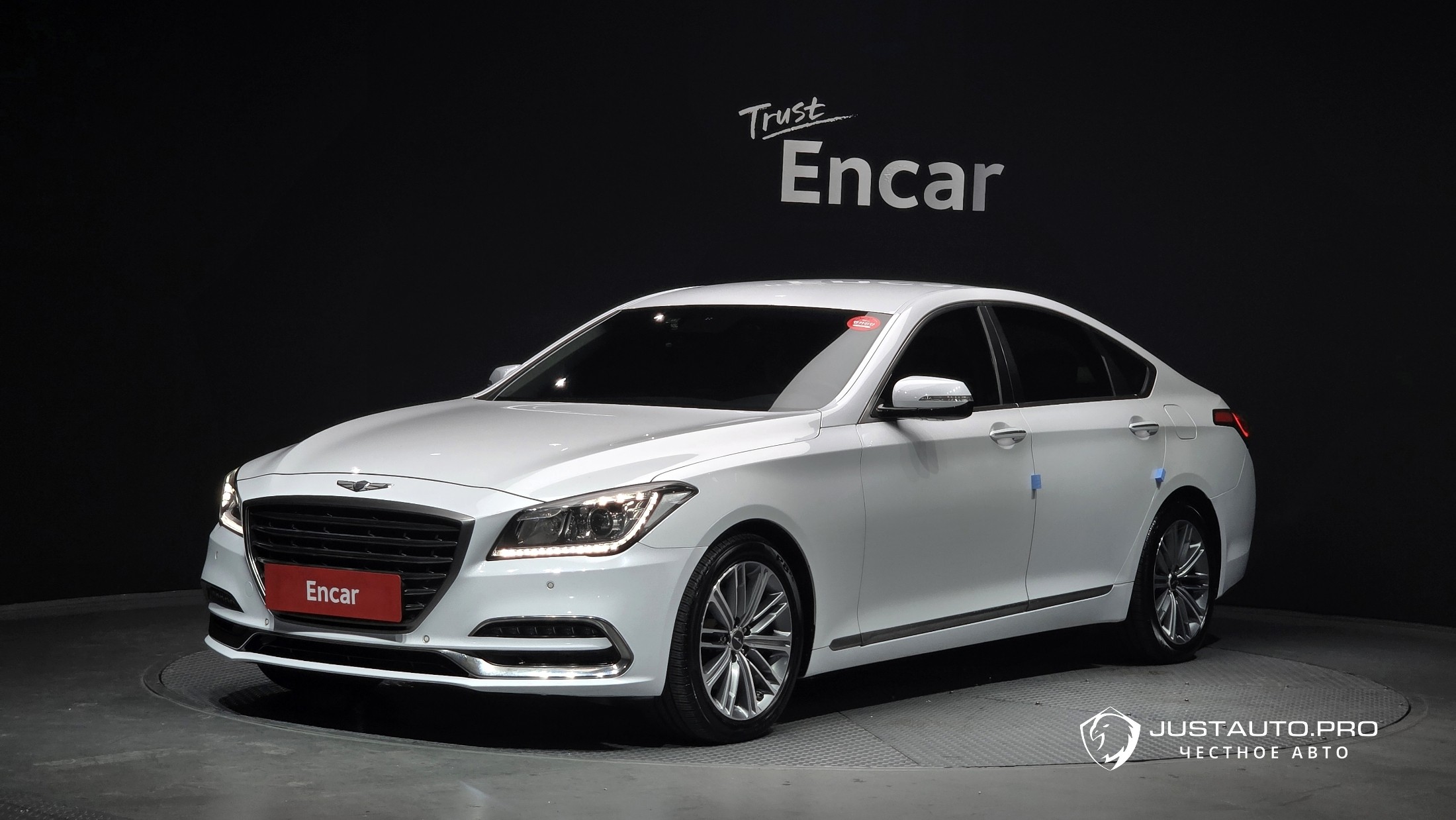 Автомобиль Genesis G80