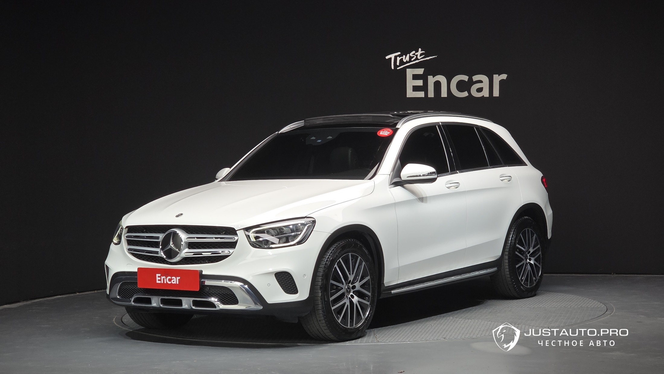 Автомобиль Mercedes-Benz GLC-Class