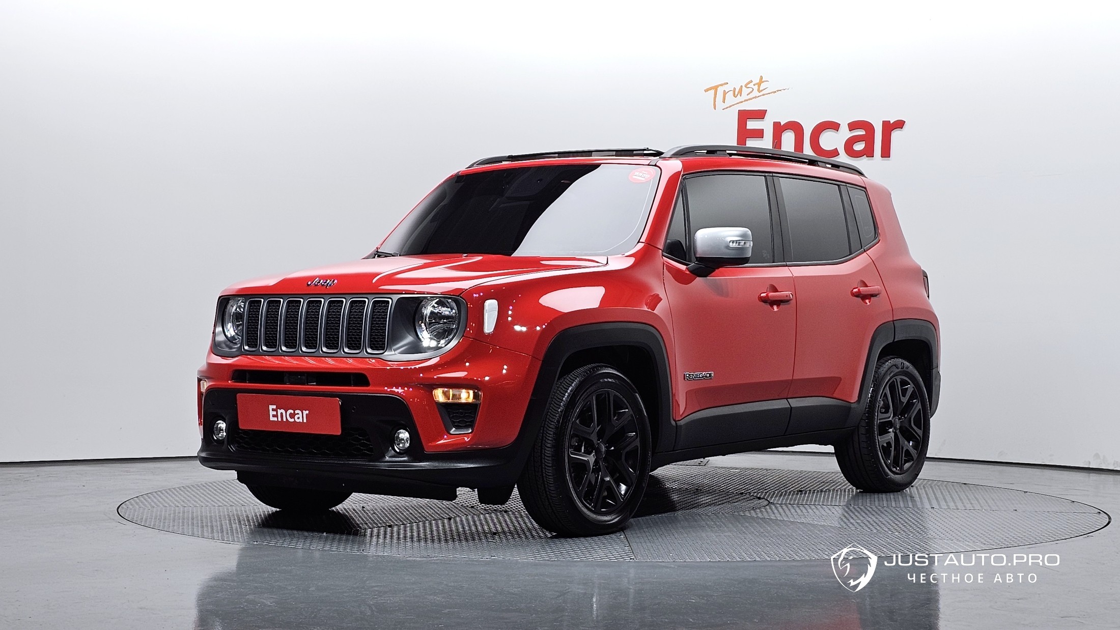 Автомобиль Jeep Renegade