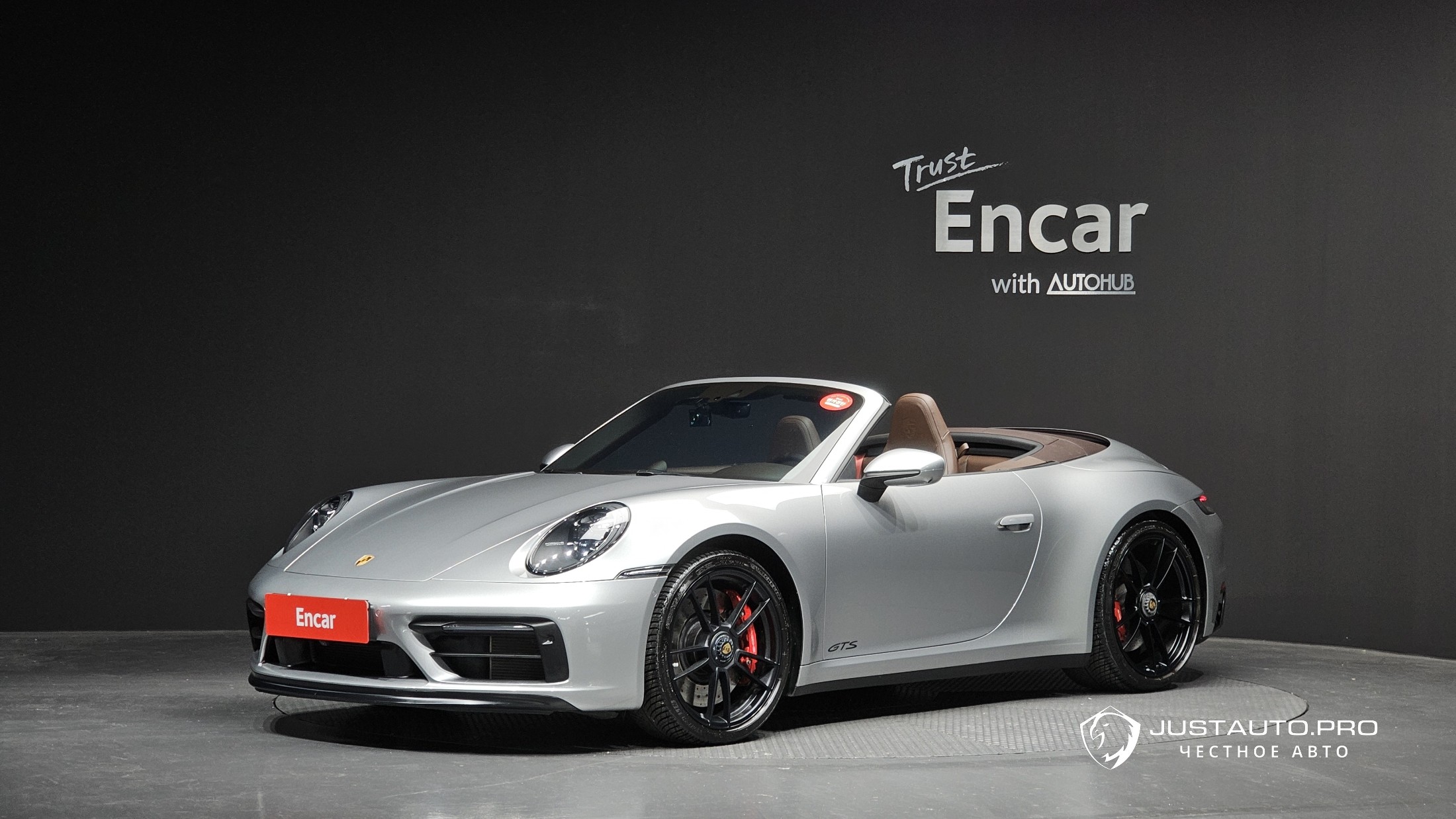 Автомобиль Porsche 911