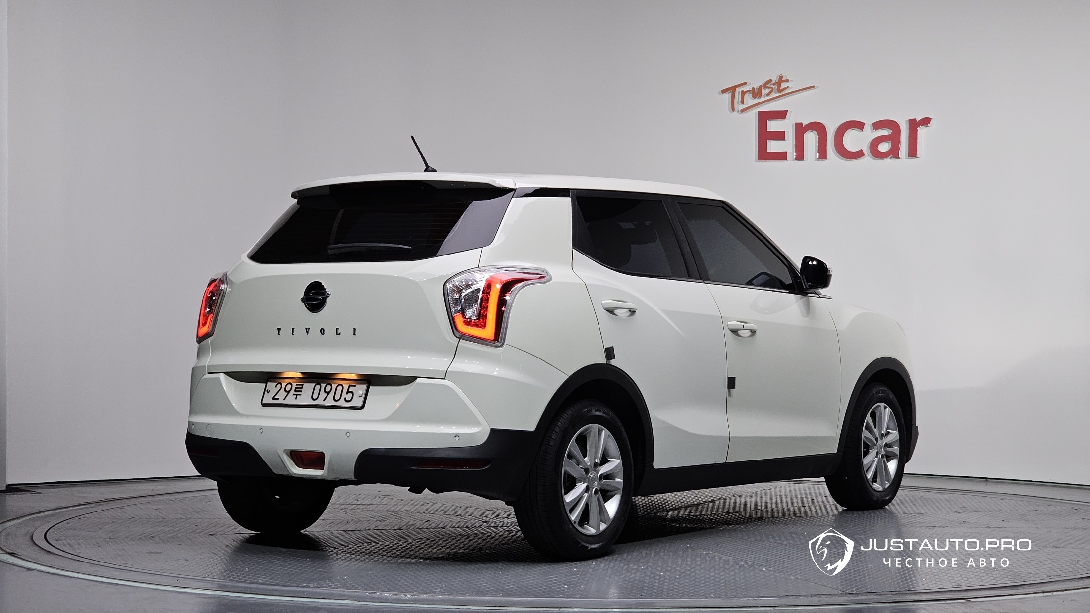 Автомобиль KG_Mobility_Ssangyong TIBOLI