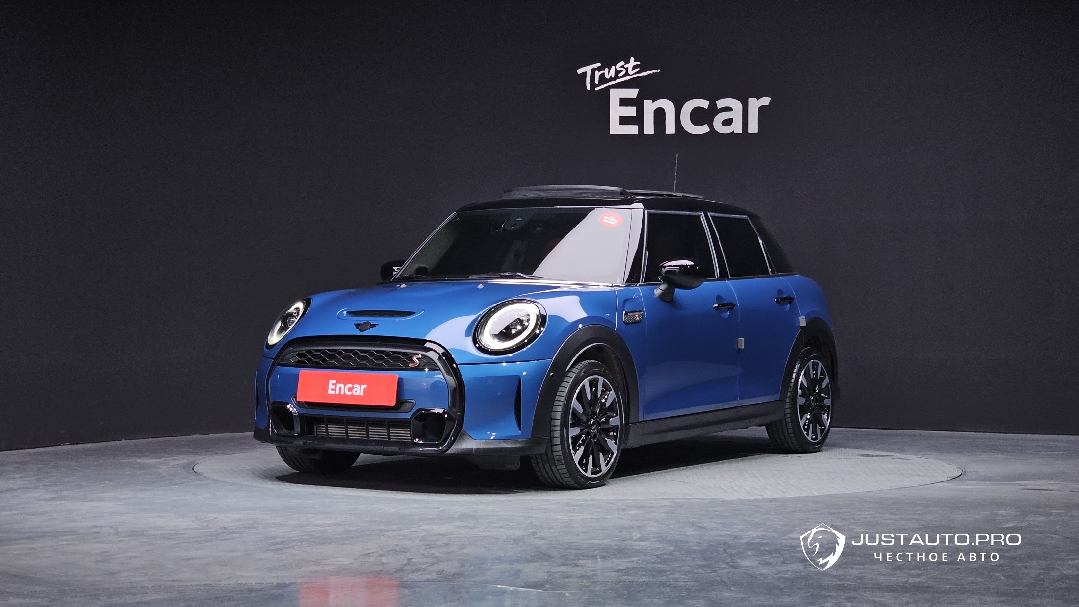 Автомобиль Mini Cooper