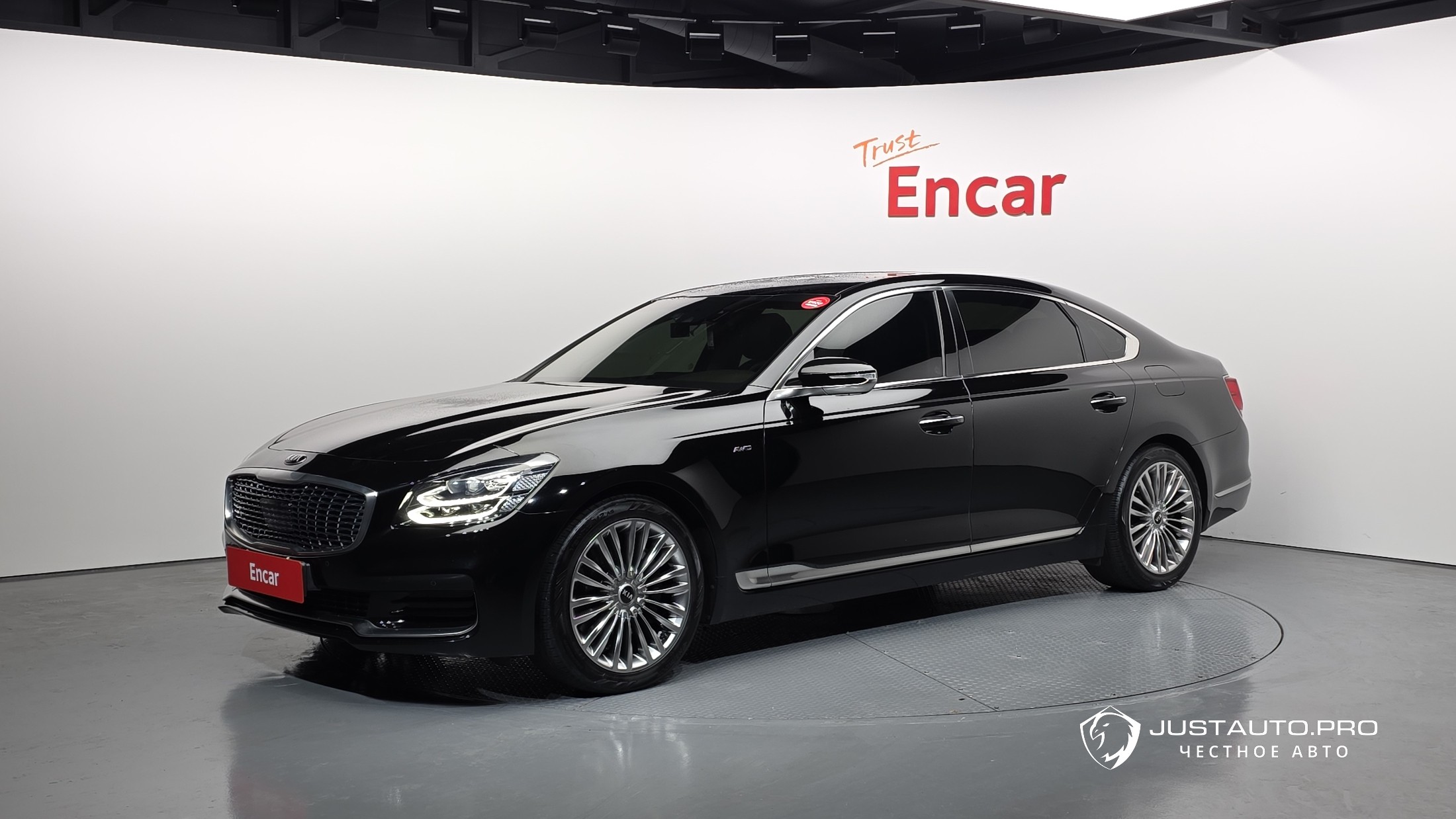 Автомобиль Kia K9