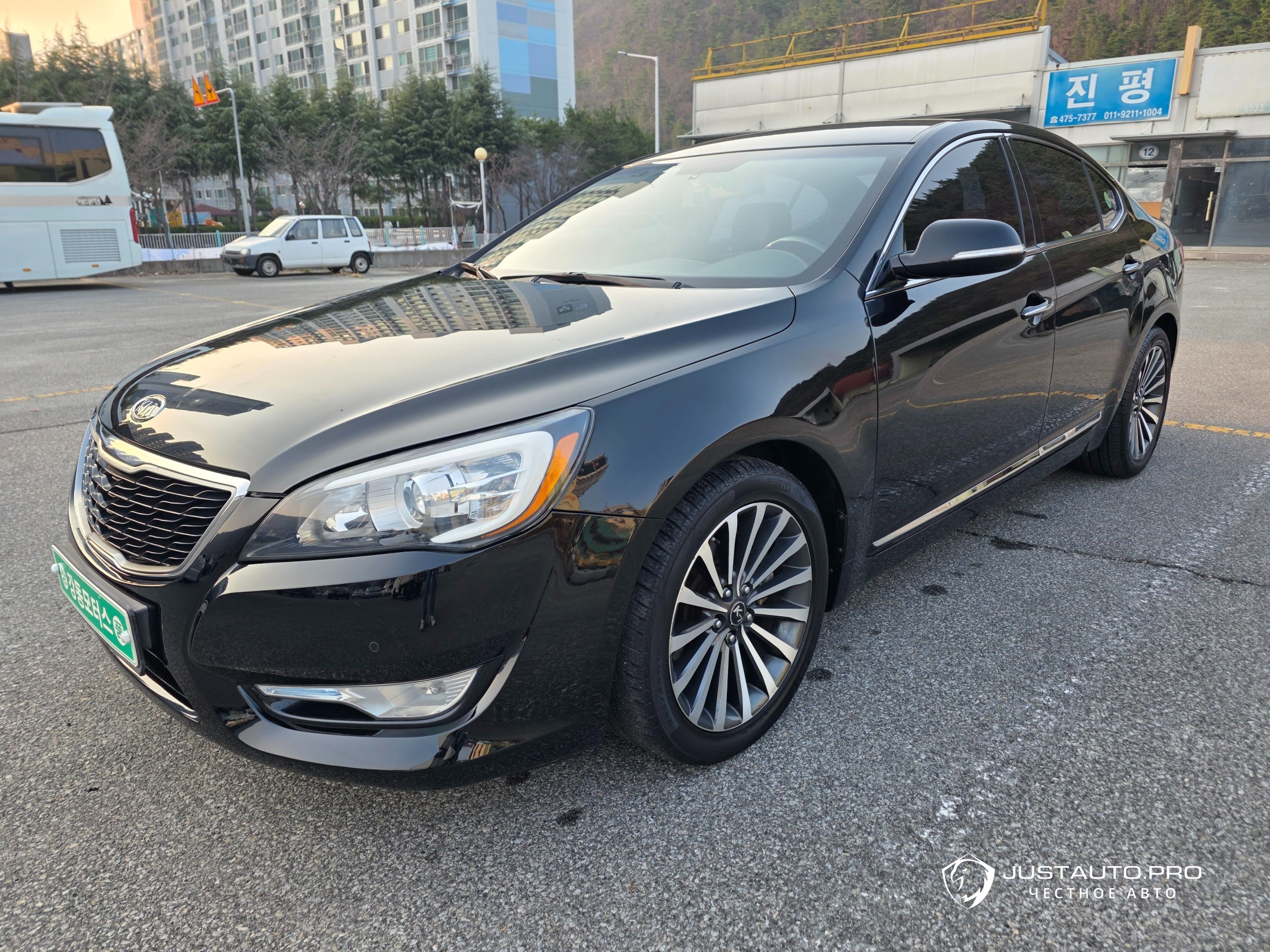 Автомобиль Kia K7