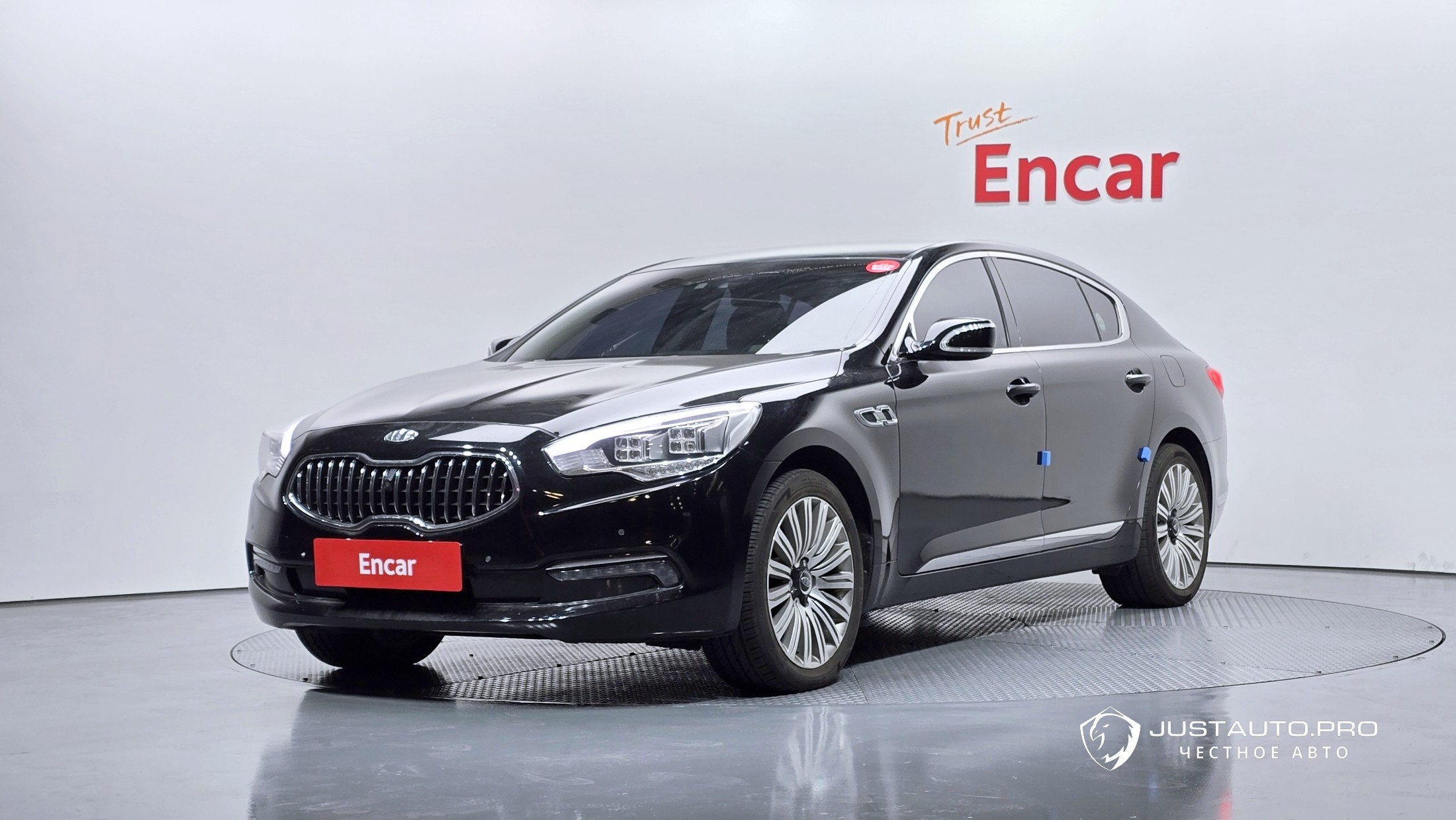 Автомобиль Kia K9