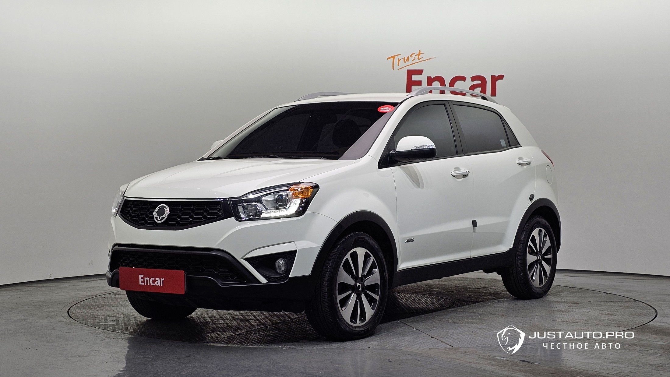 Автомобиль KG_Mobility_Ssangyong KORANDO