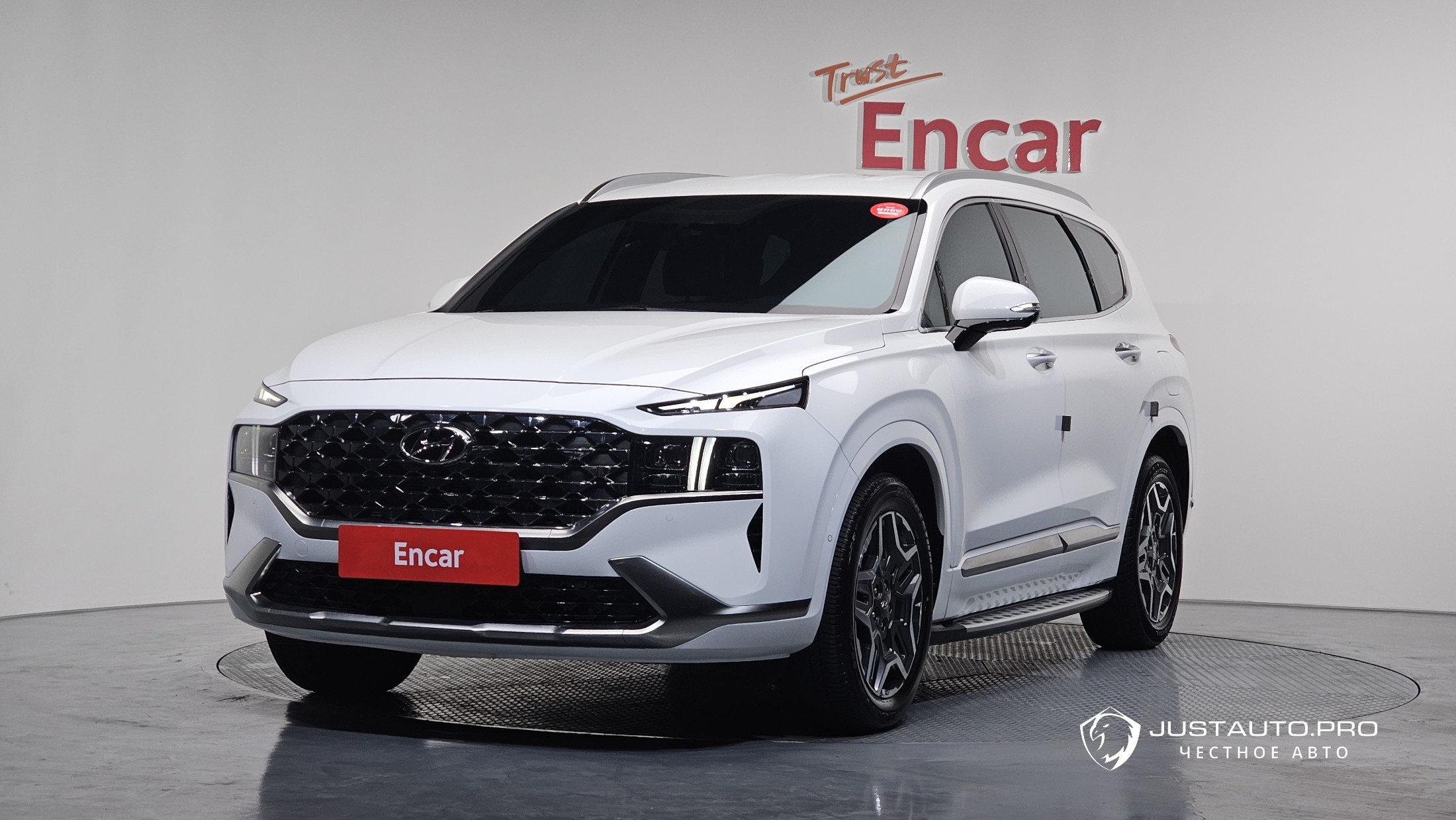 Автомобиль Hyundai Santafe