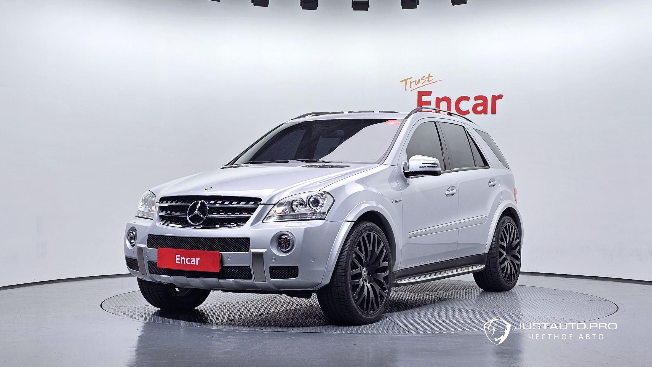 Автомобиль Mercedes-Benz M-class