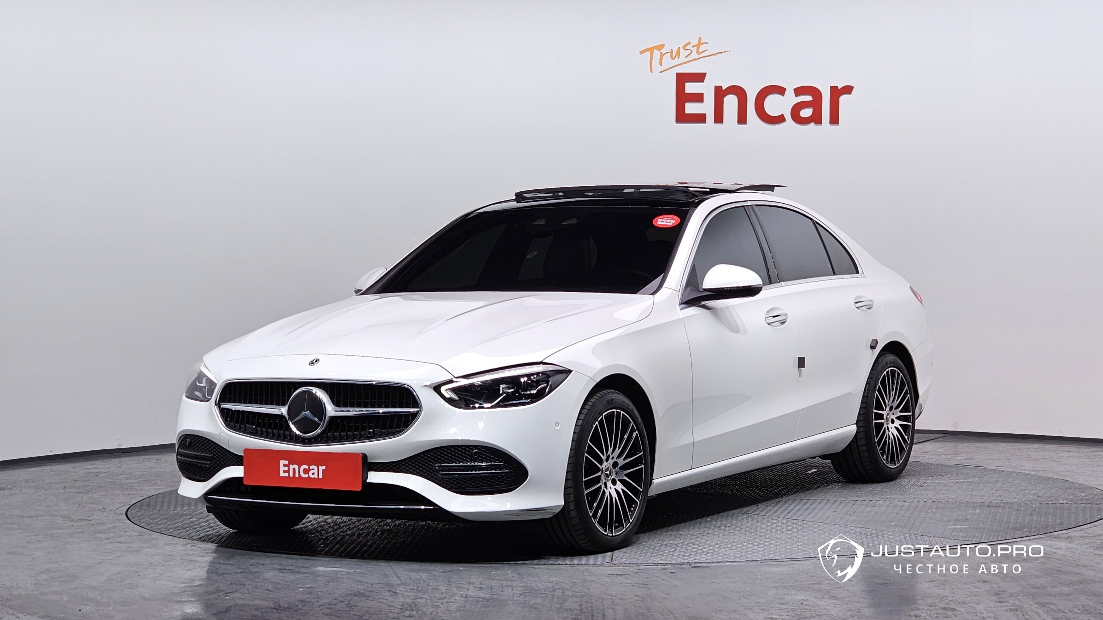 Автомобиль Mercedes-Benz C-Class