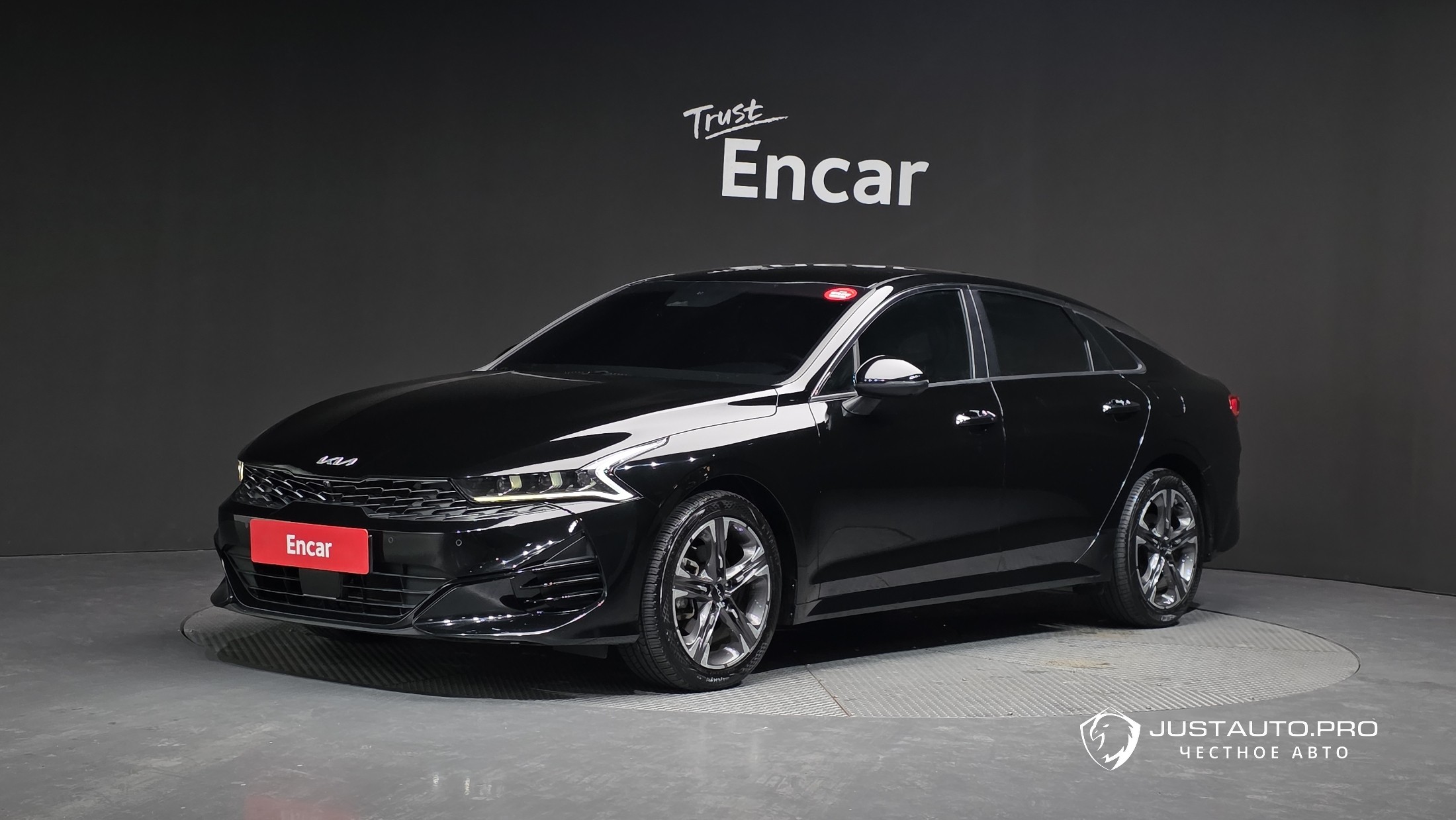 Автомобиль Kia K5