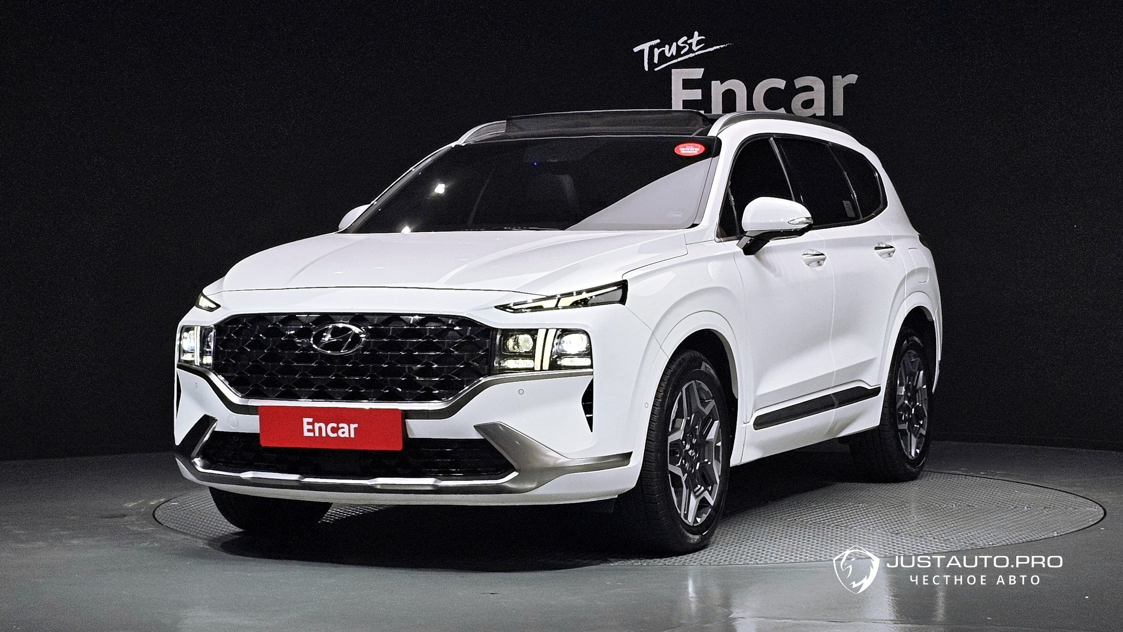 Автомобиль Hyundai Santafe