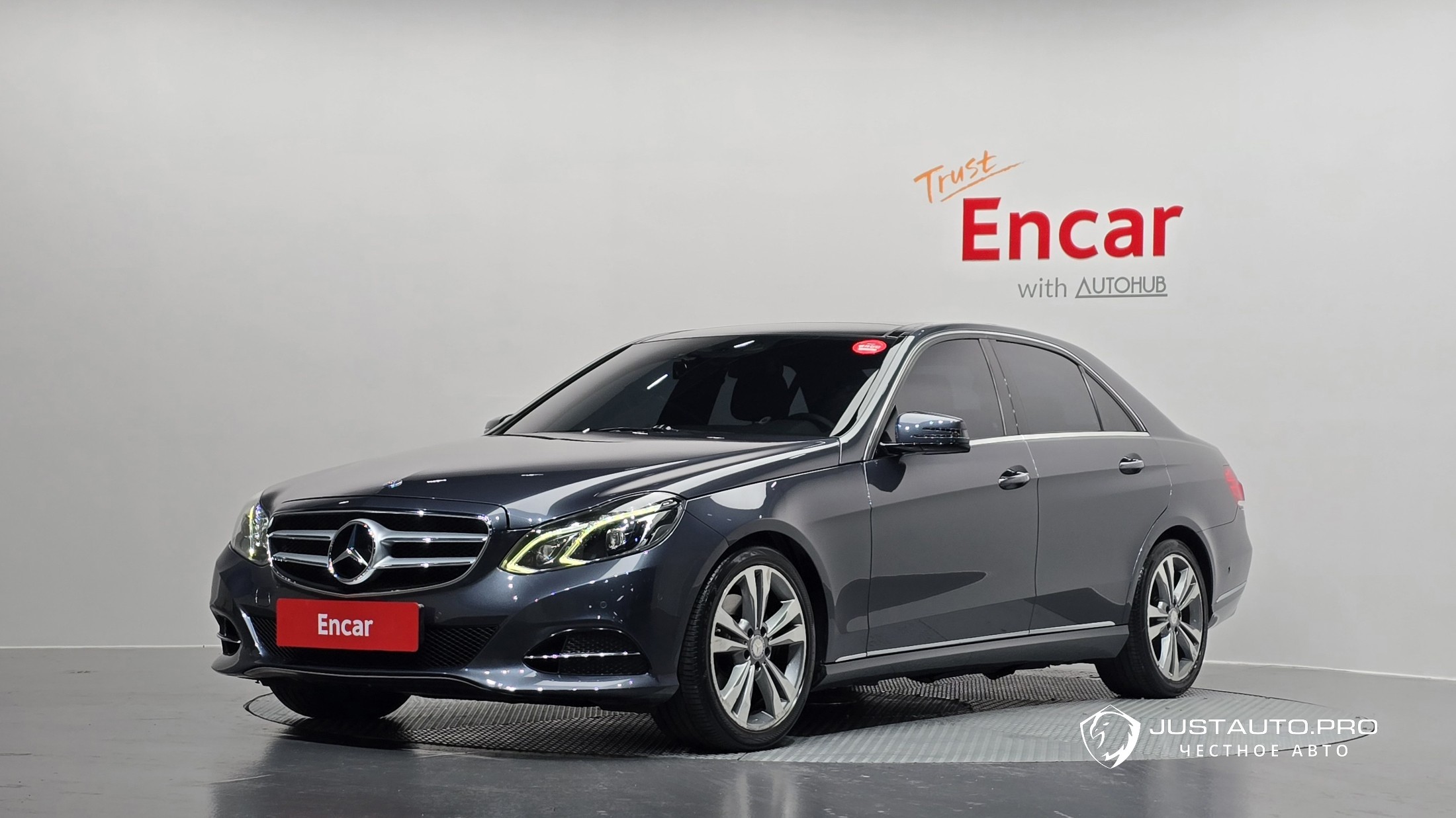 Автомобиль Mercedes-Benz E-Class