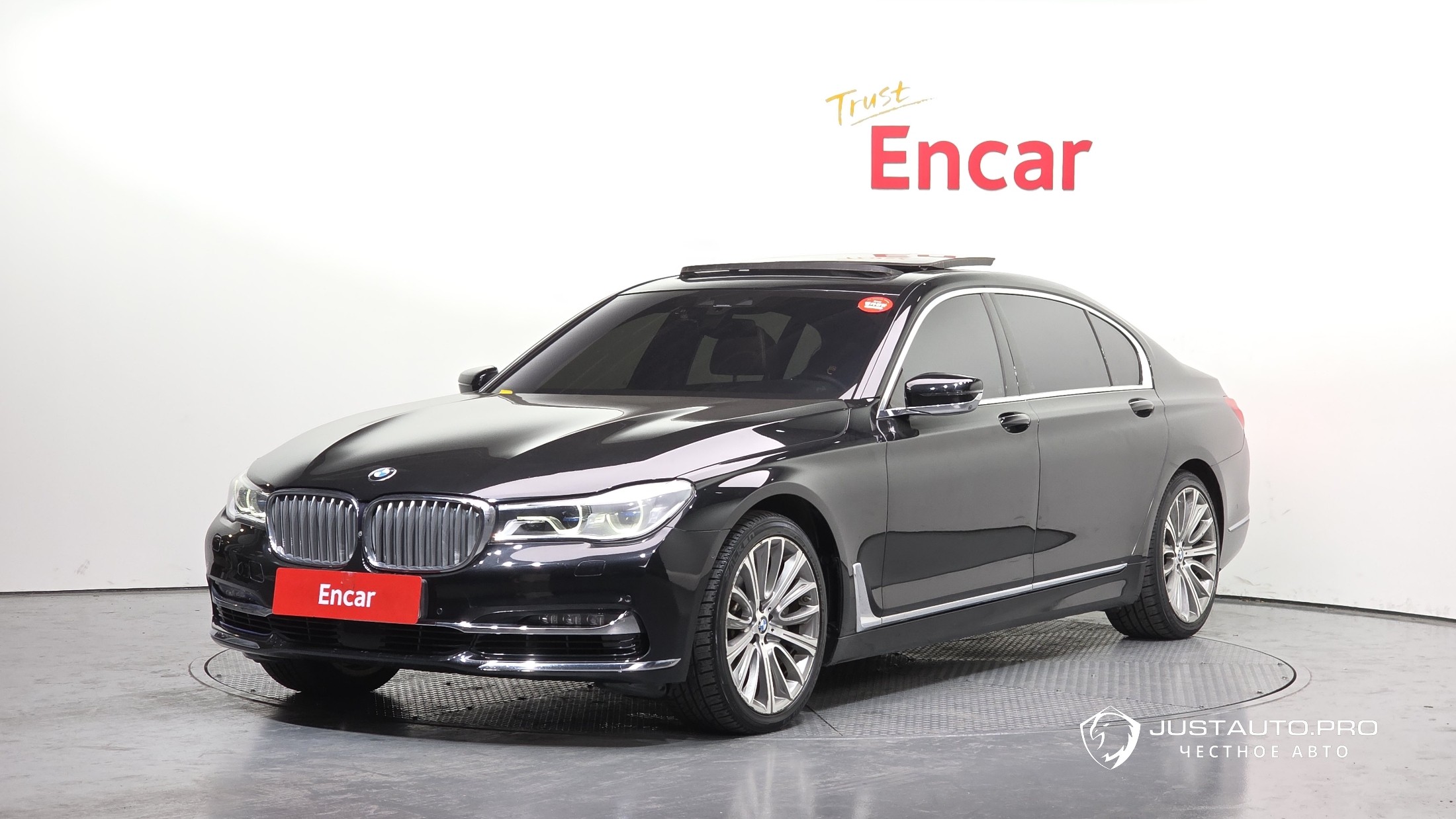 Автомобиль BMW 7-Series