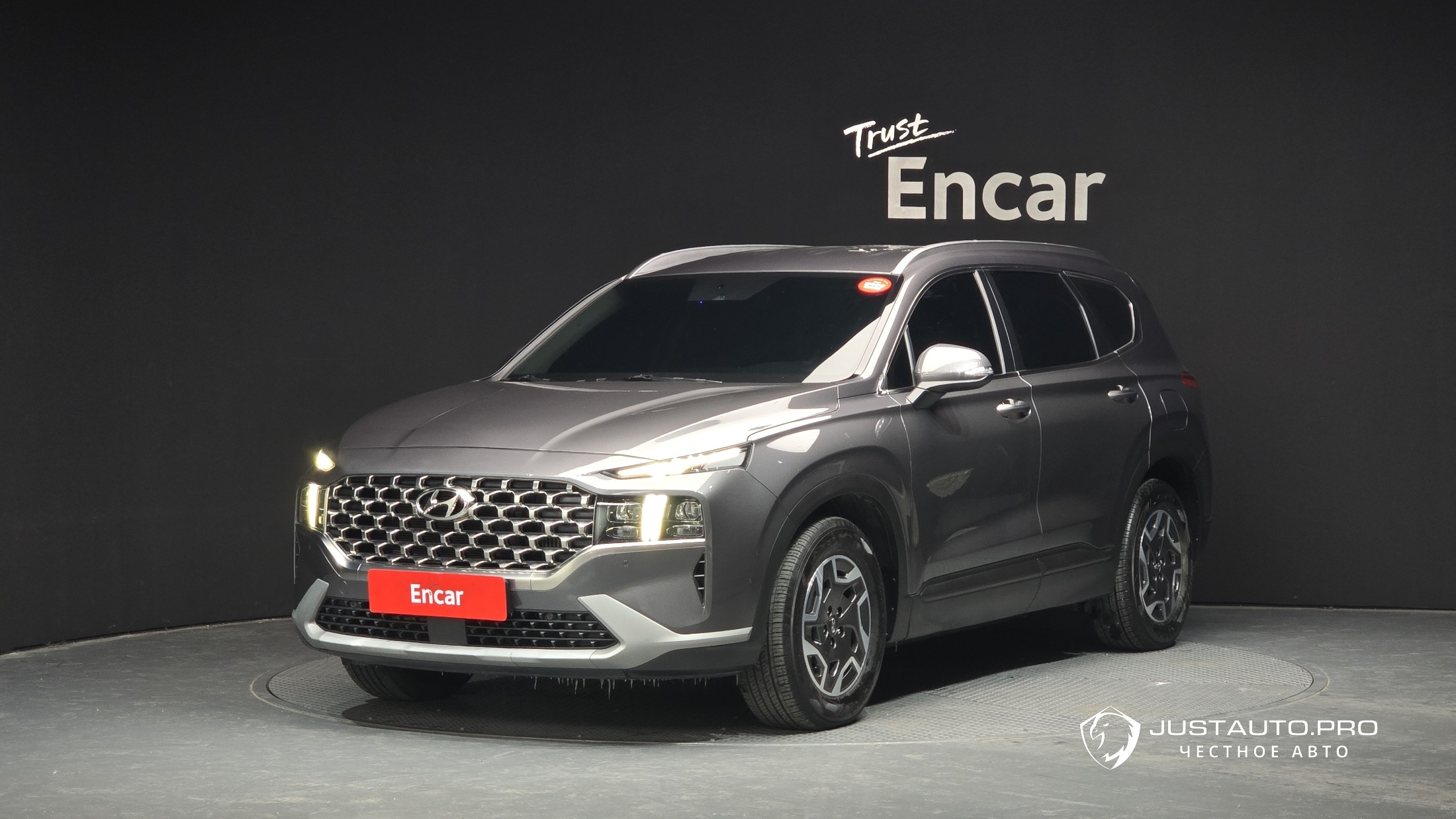 Автомобиль Hyundai Santafe