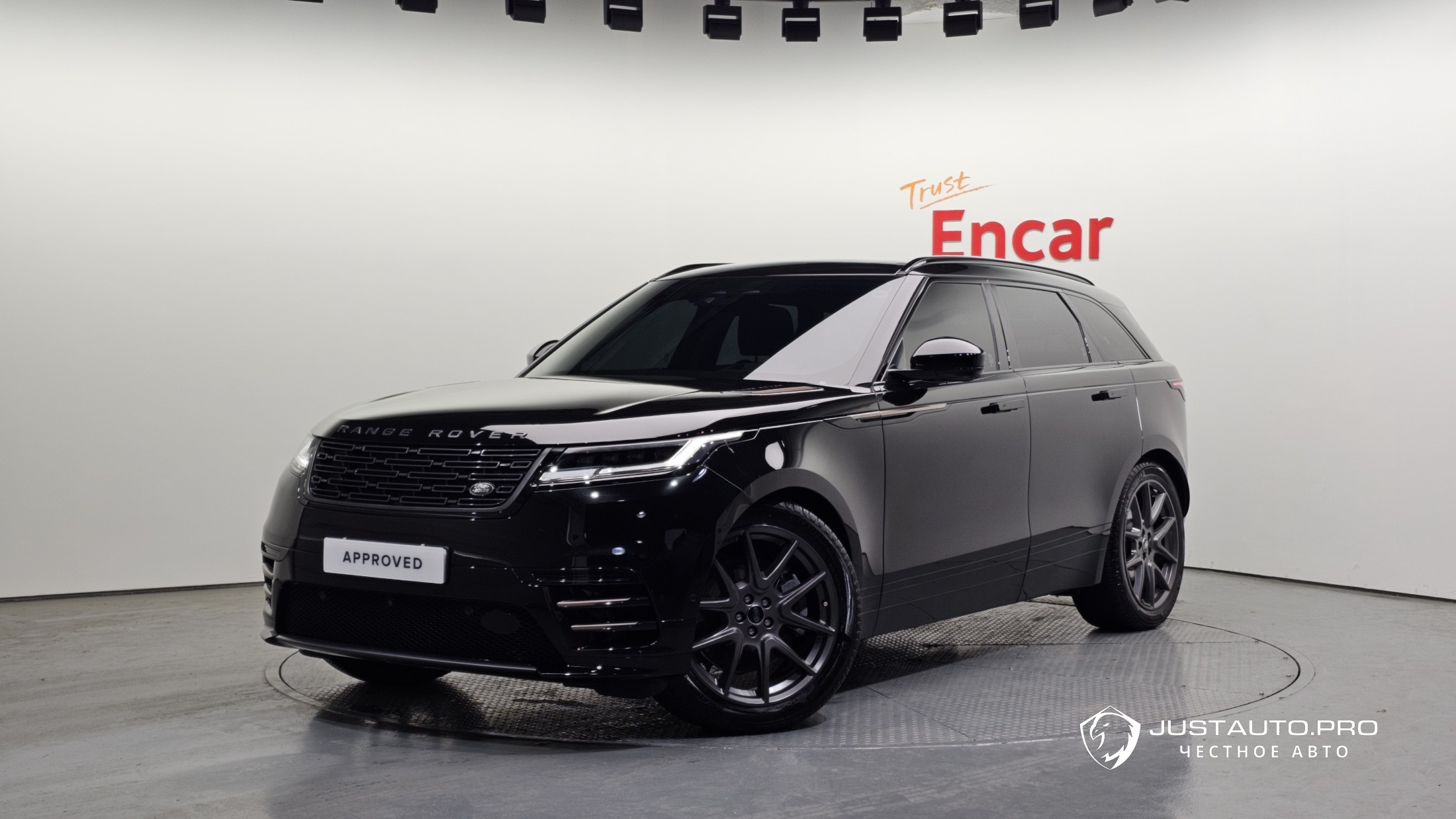 Автомобиль Land Rover Range Rover Velar