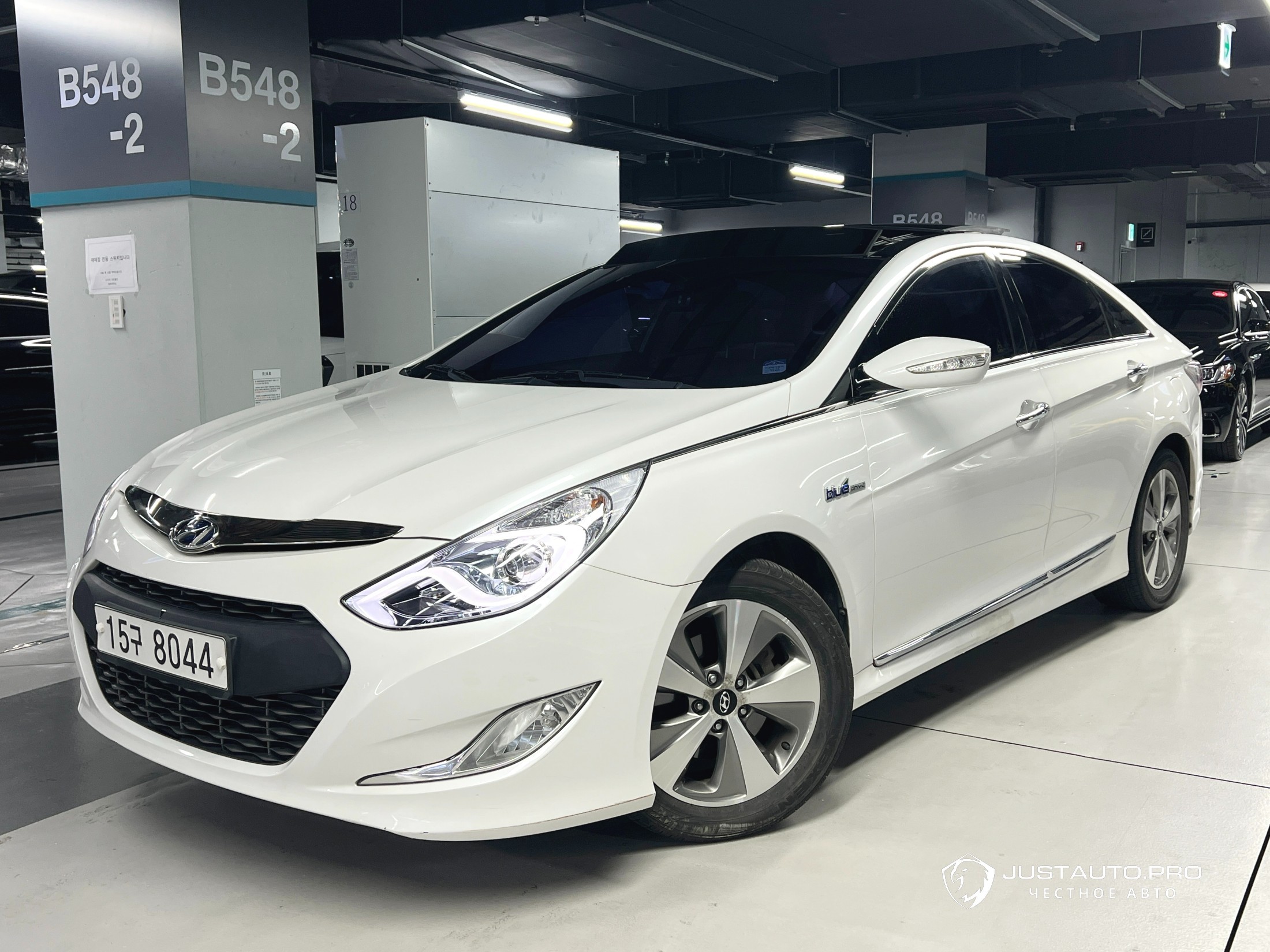 Автомобиль Hyundai Sonata