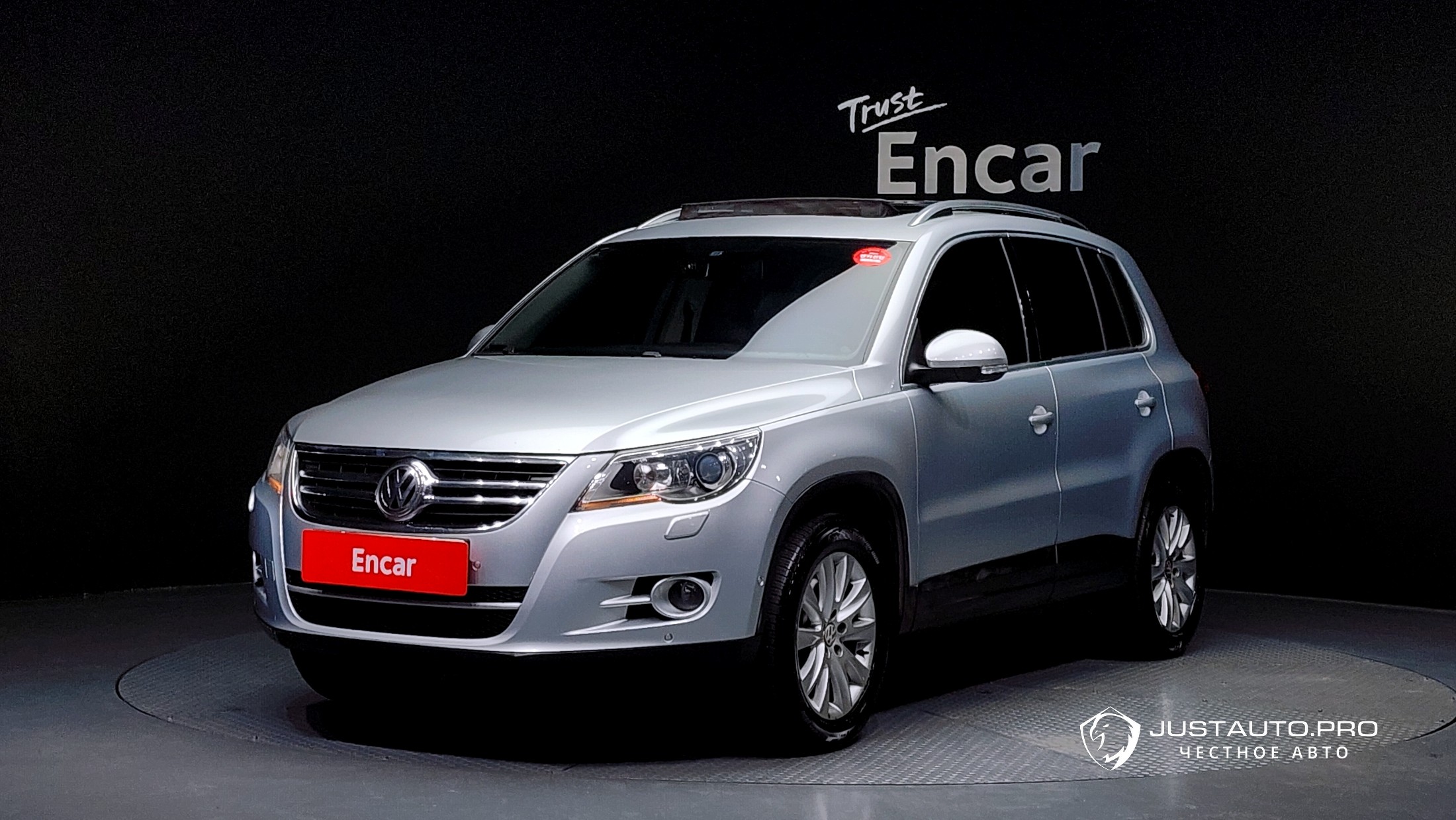 Автомобиль Volkswagen Tiguan