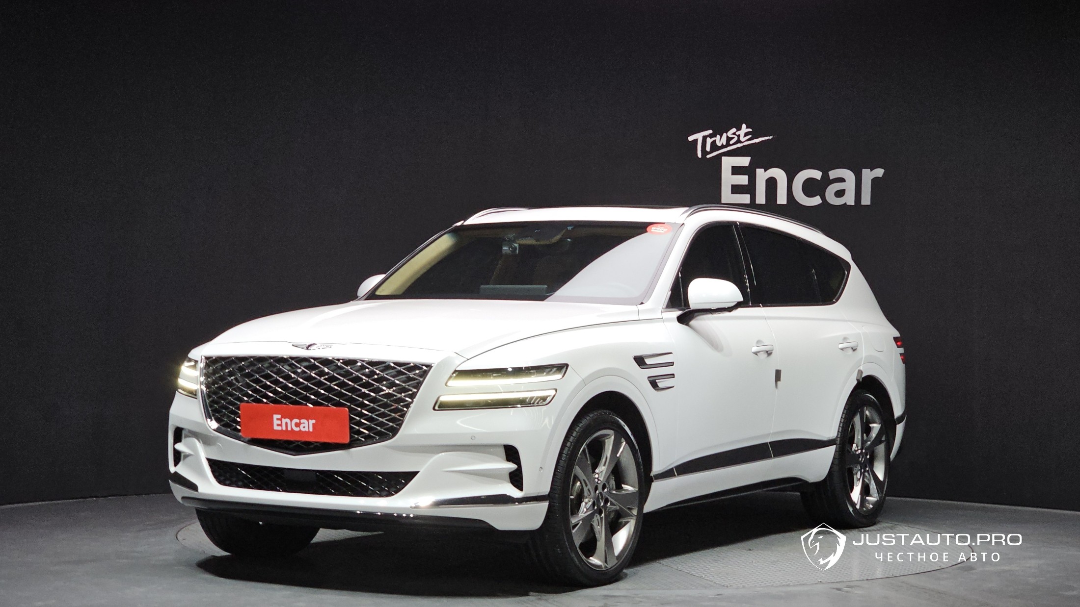 Автомобиль Genesis GV80