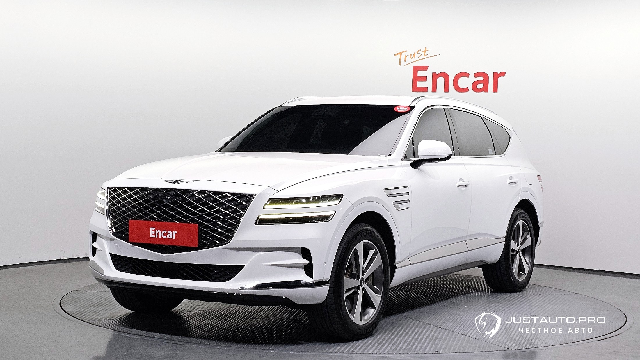 Автомобиль Genesis GV80