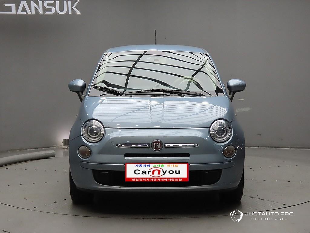 Автомобиль Fiat 500