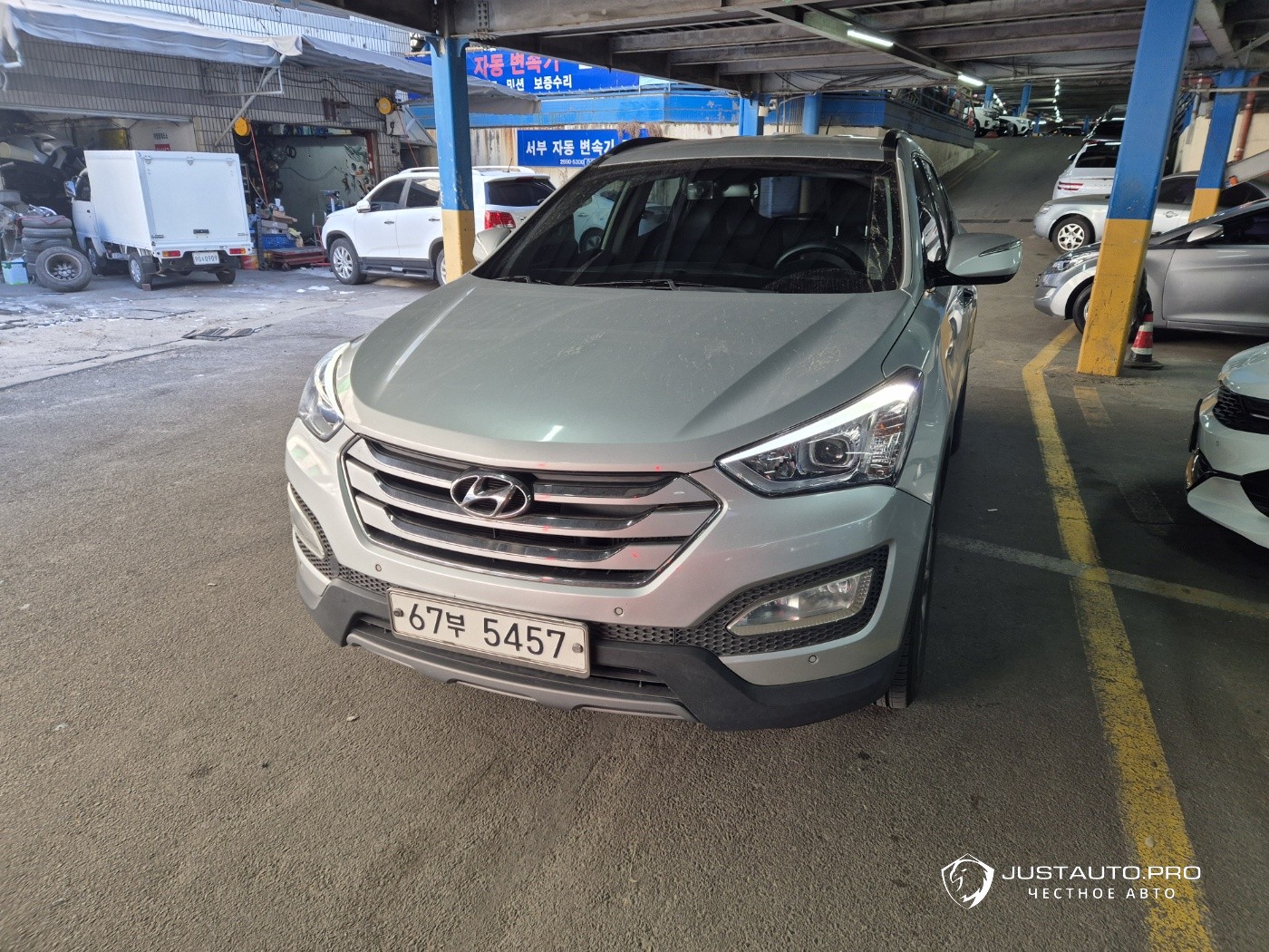 Автомобиль Hyundai Santafe