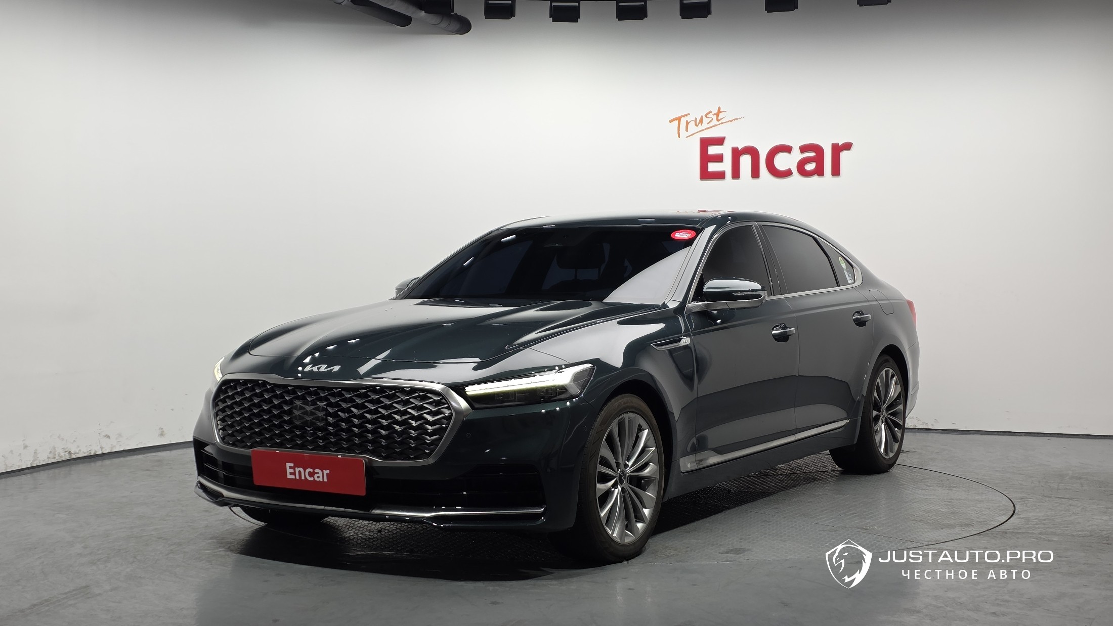 Автомобиль Kia K9