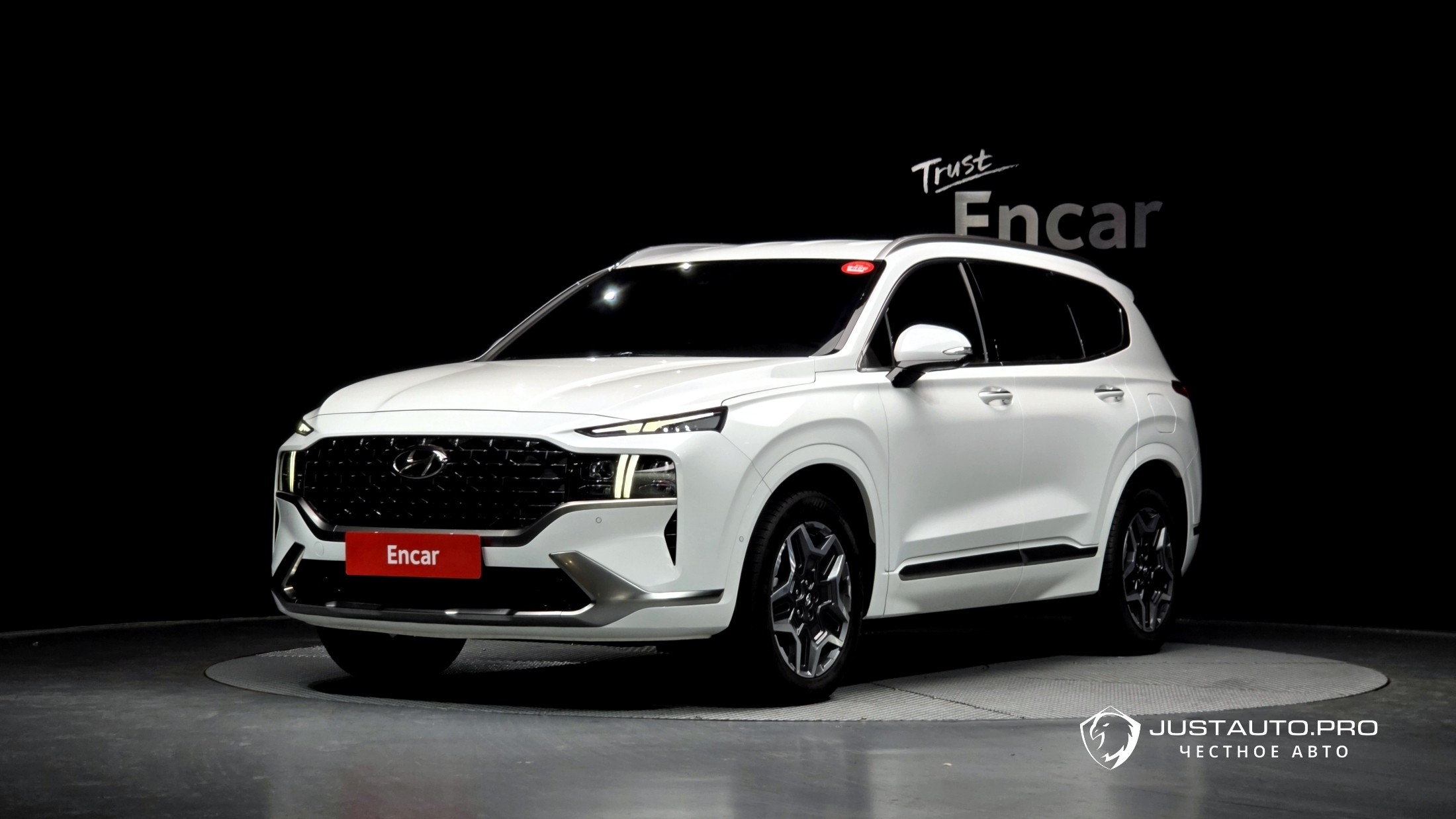 Автомобиль Hyundai Santafe