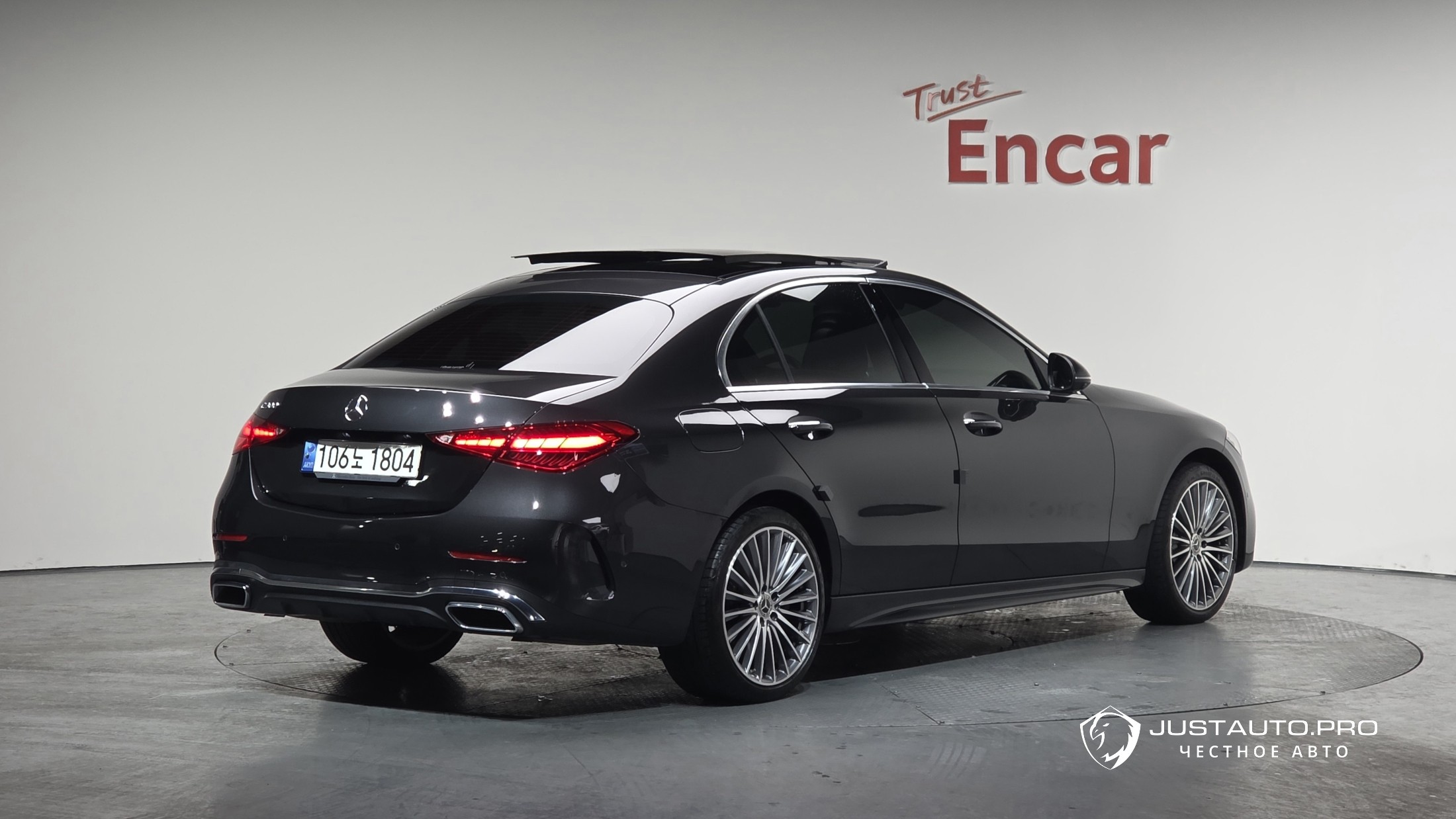 Автомобиль Mercedes-Benz C-Class