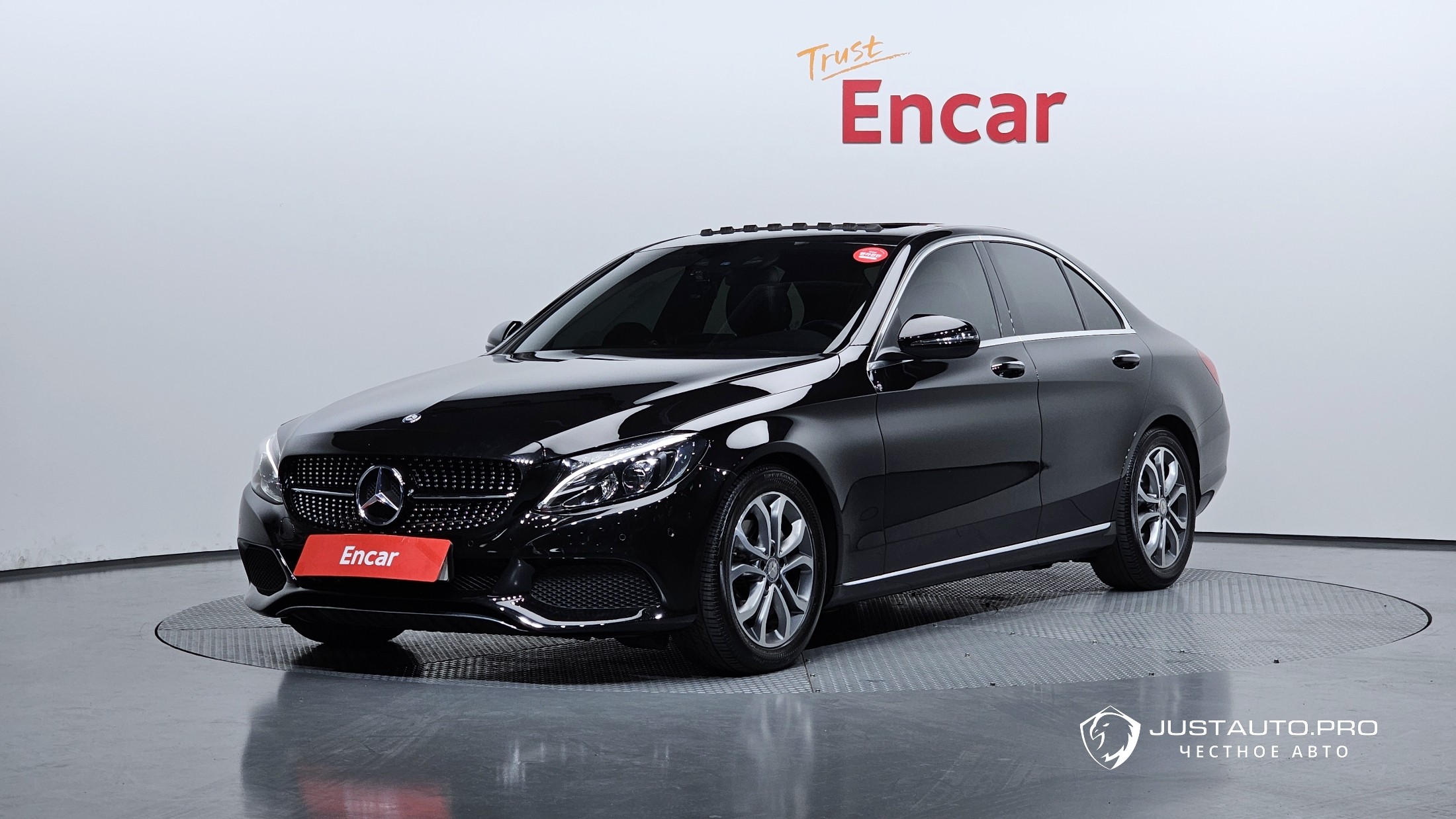 Автомобиль Mercedes-Benz C-Class