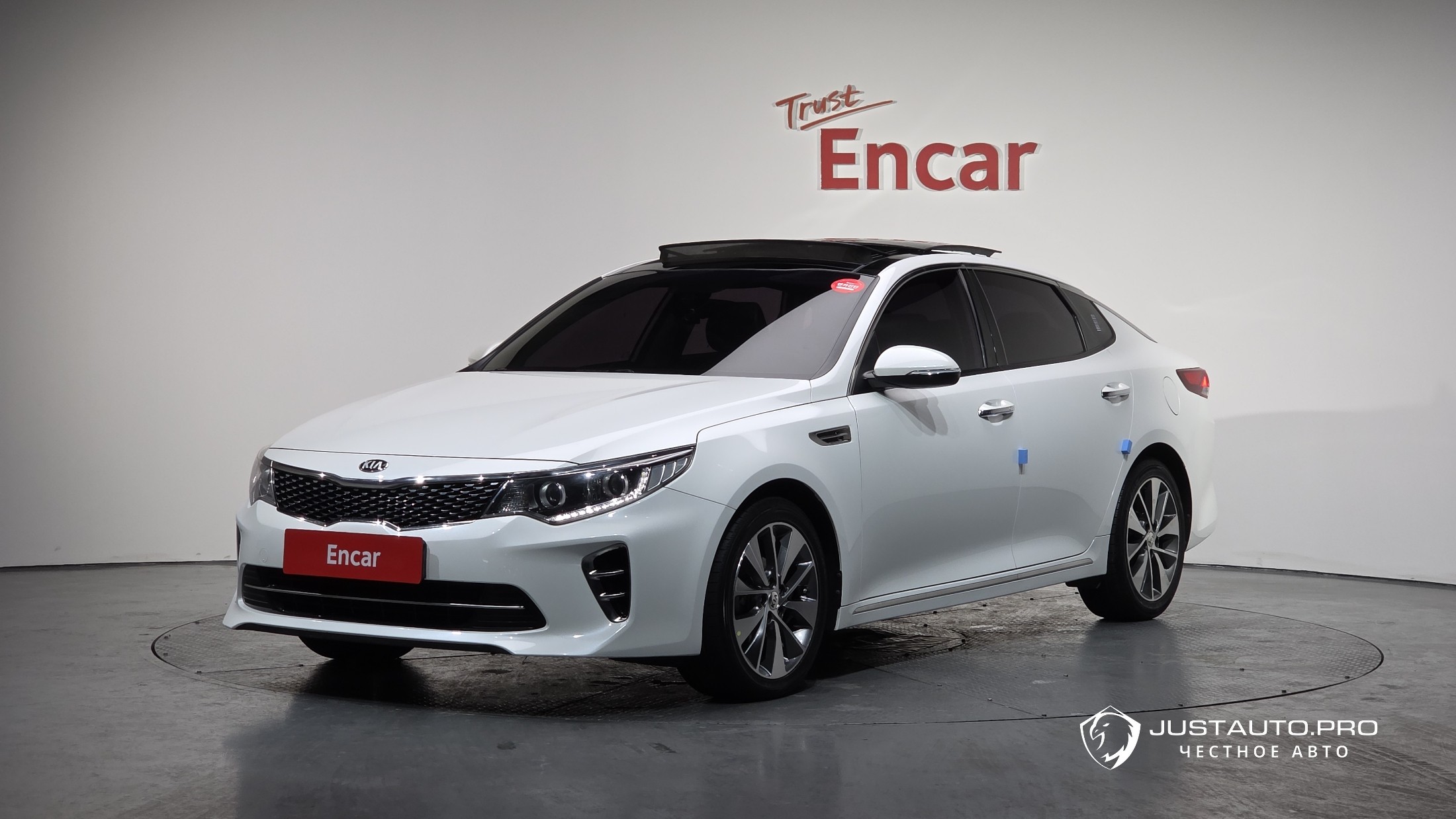 Автомобиль Kia K5