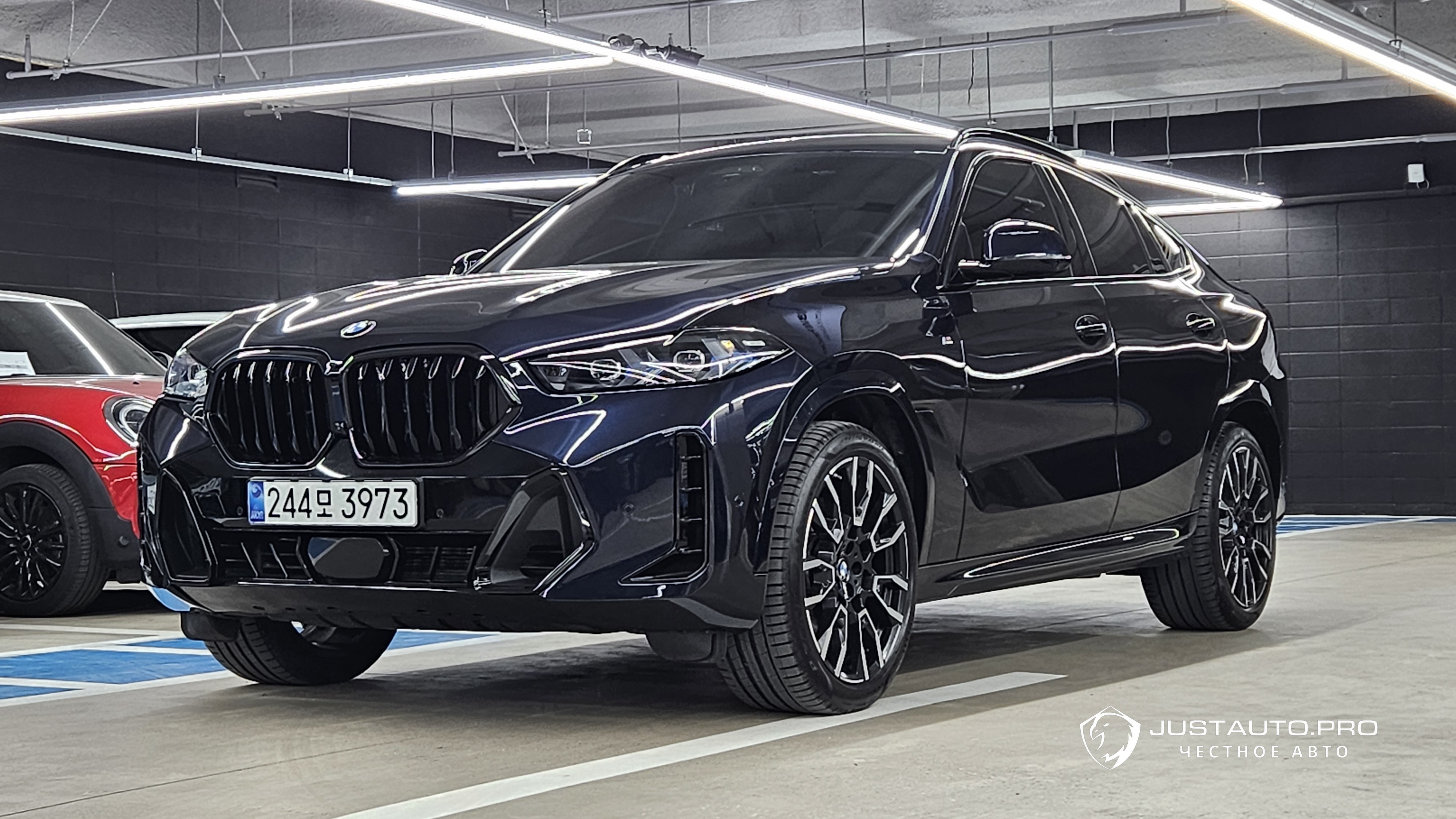 Автомобиль BMW X6