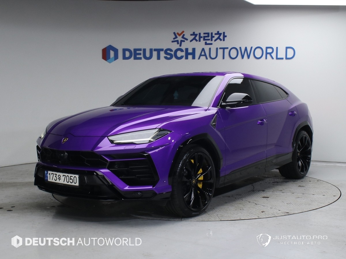 Автомобиль Lamborghini Urus
