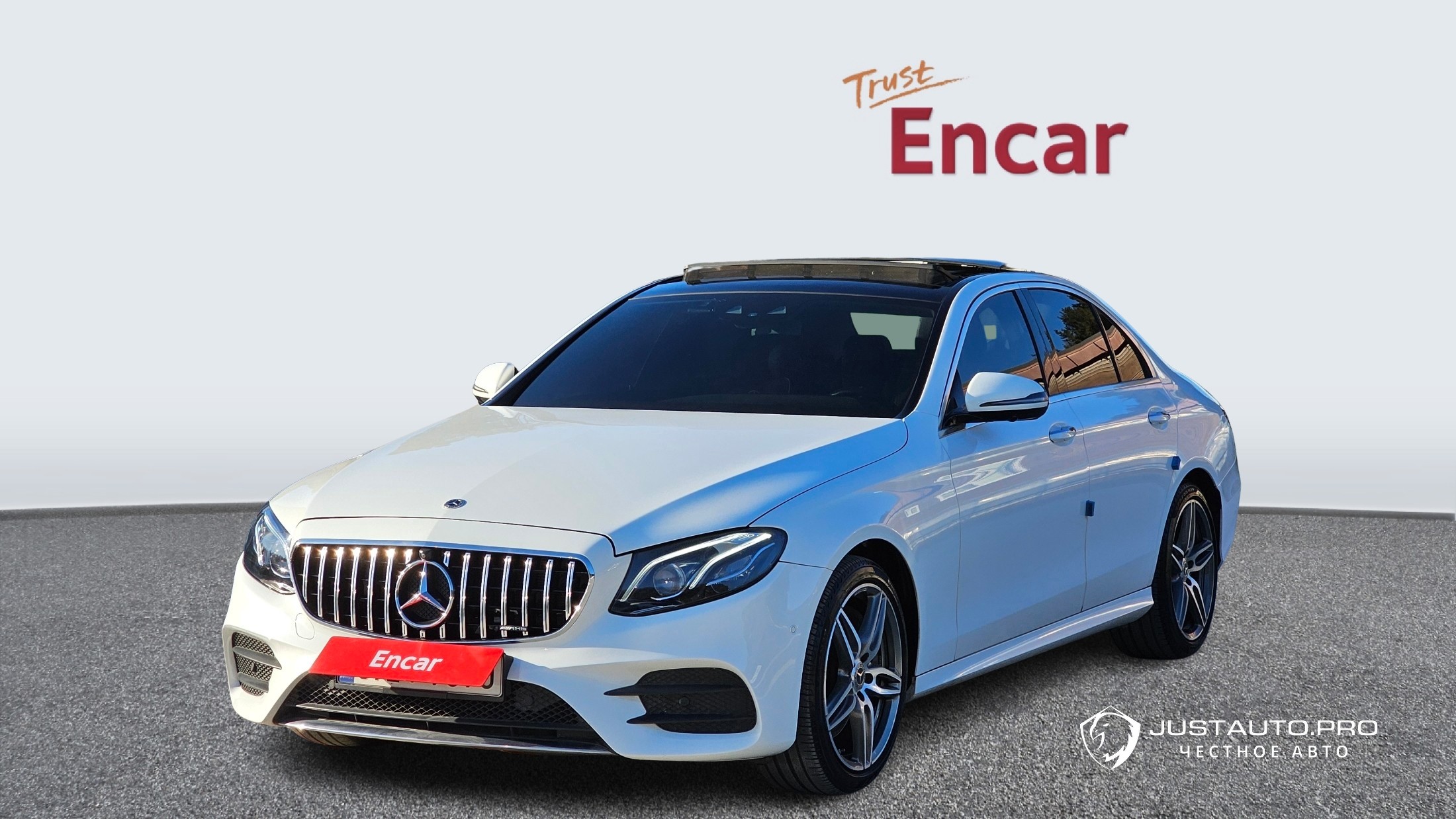 Автомобиль Mercedes-Benz E-Class