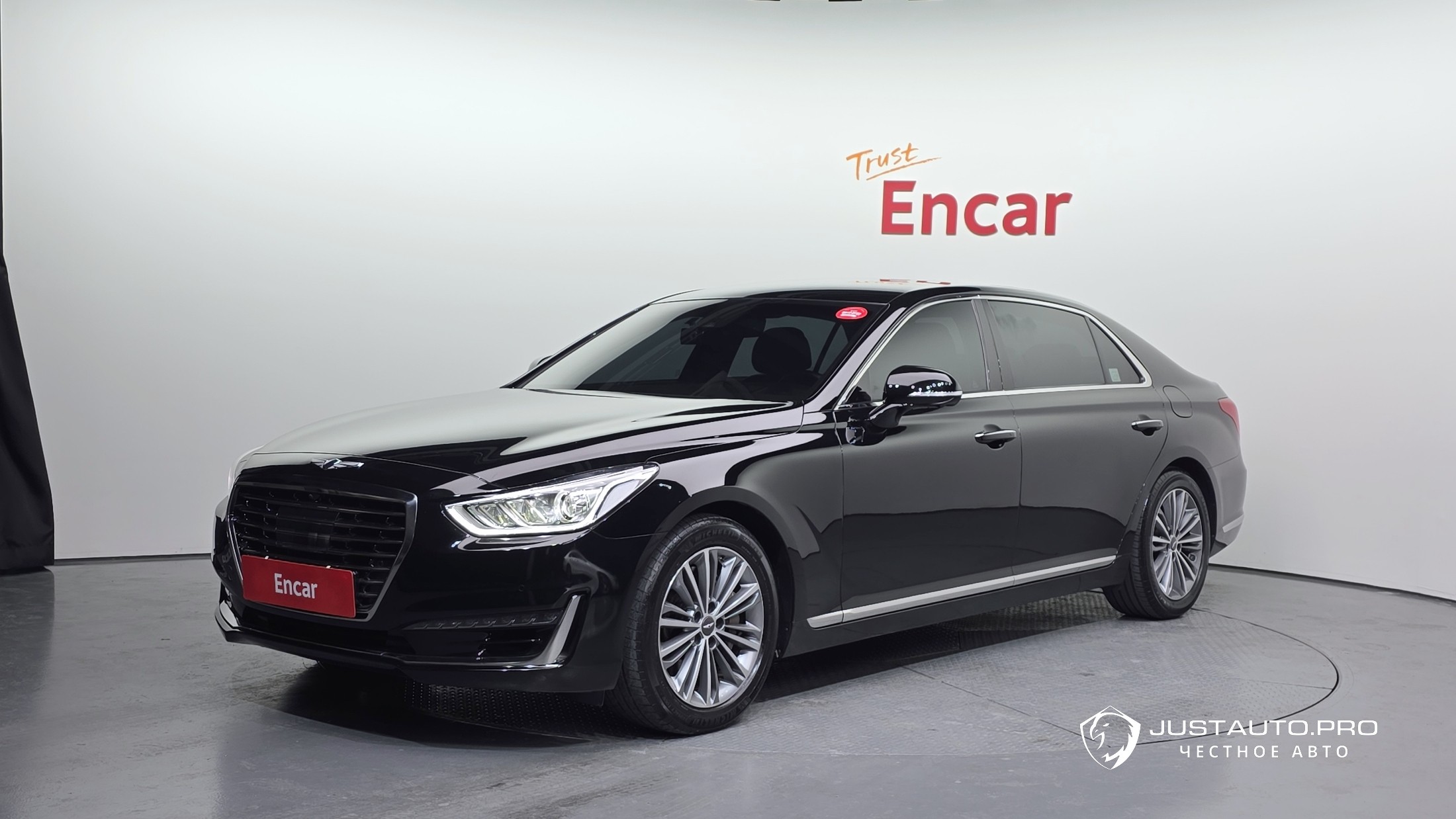 Автомобиль Genesis EQ900