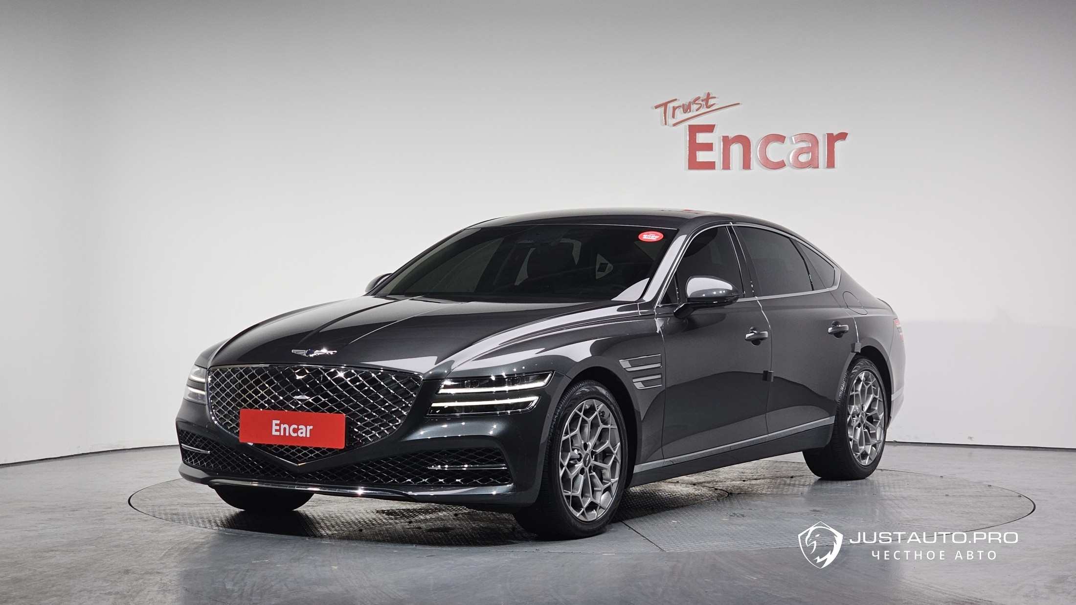 Автомобиль Genesis G80