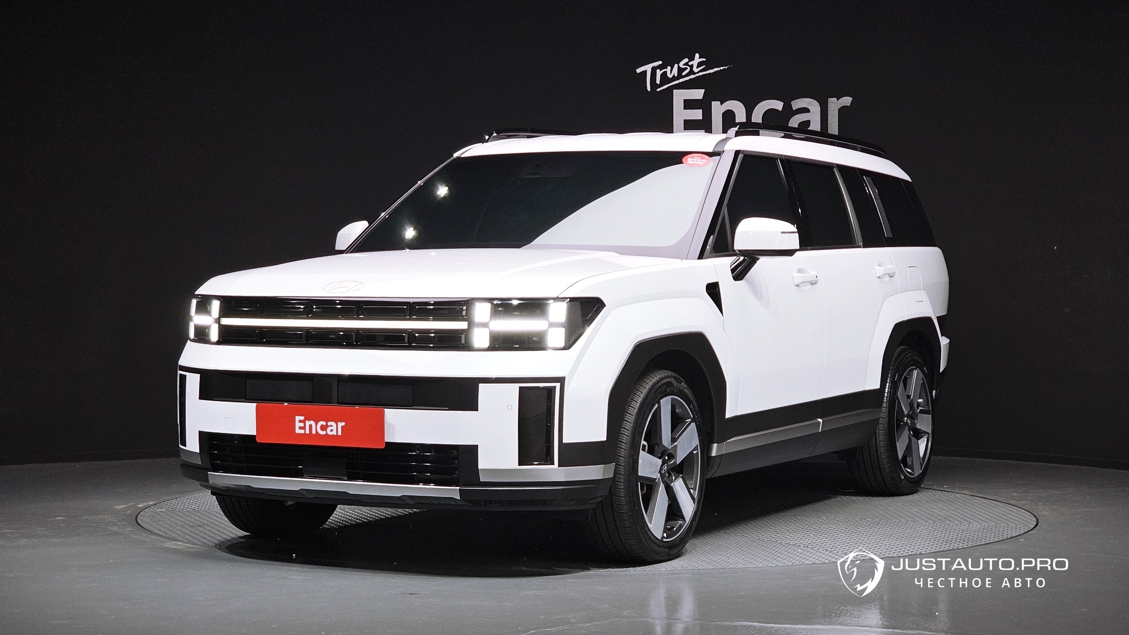 Автомобиль Hyundai Santafe