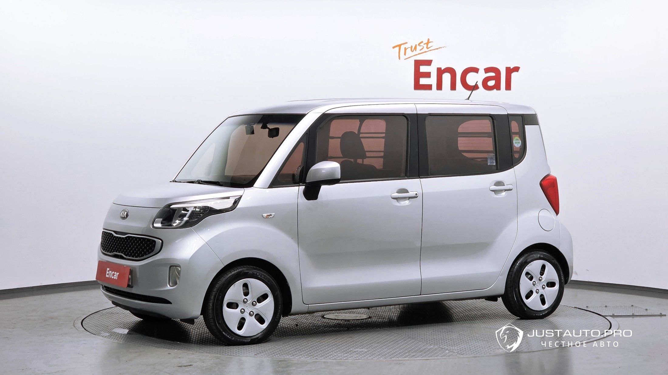 Автомобиль Kia RAY