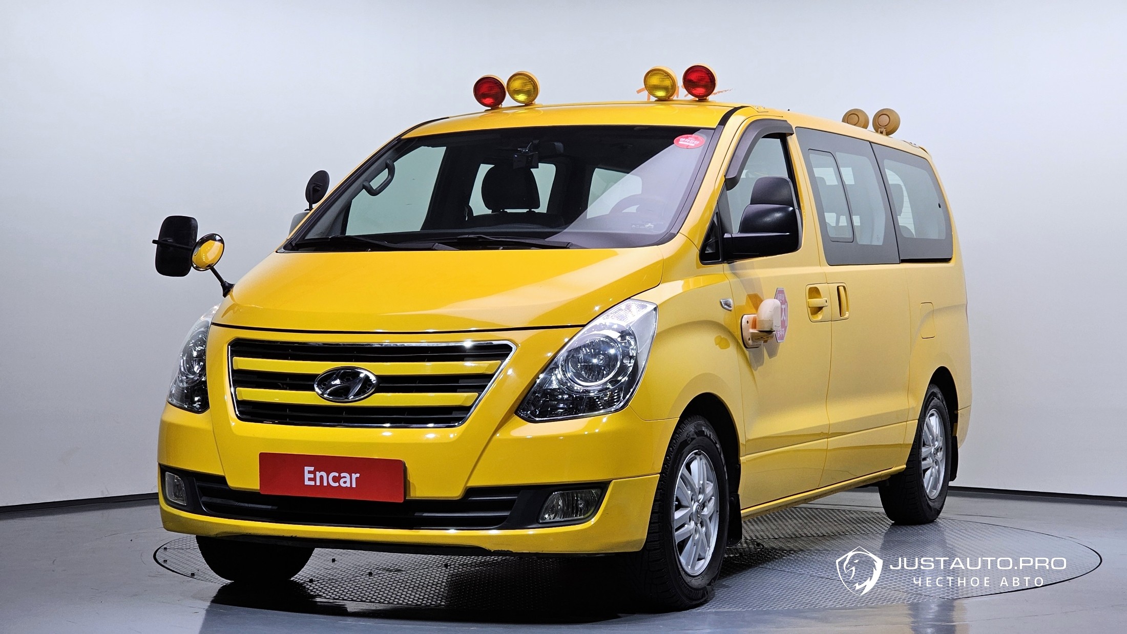 Автомобиль Hyundai Starex