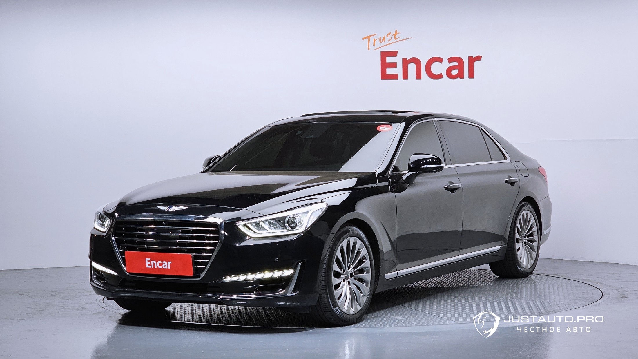 Автомобиль Genesis EQ900