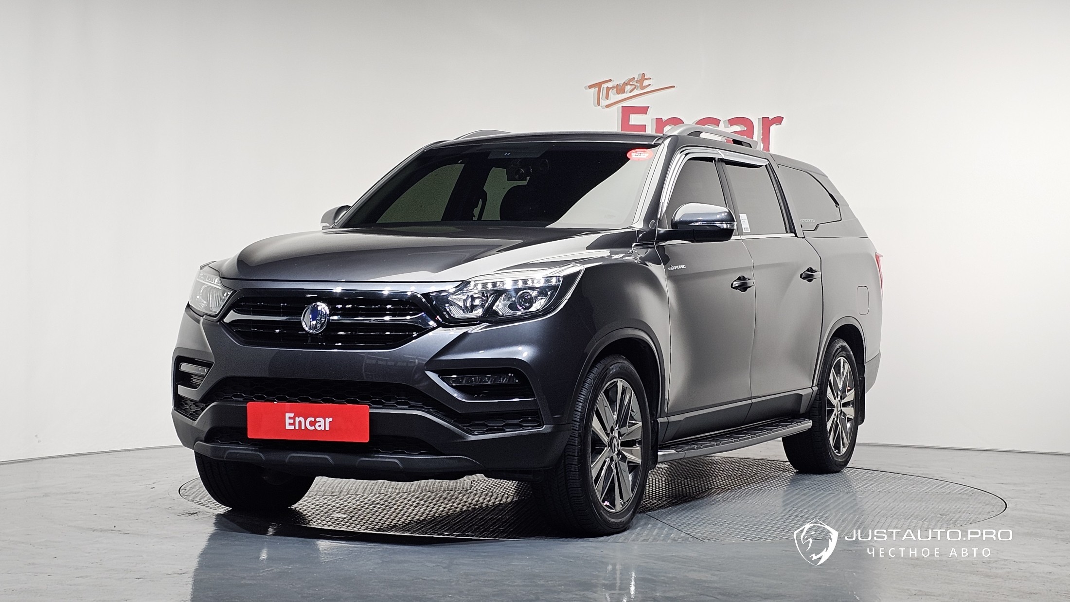 Автомобиль KG_Mobility_Ssangyong Rexton