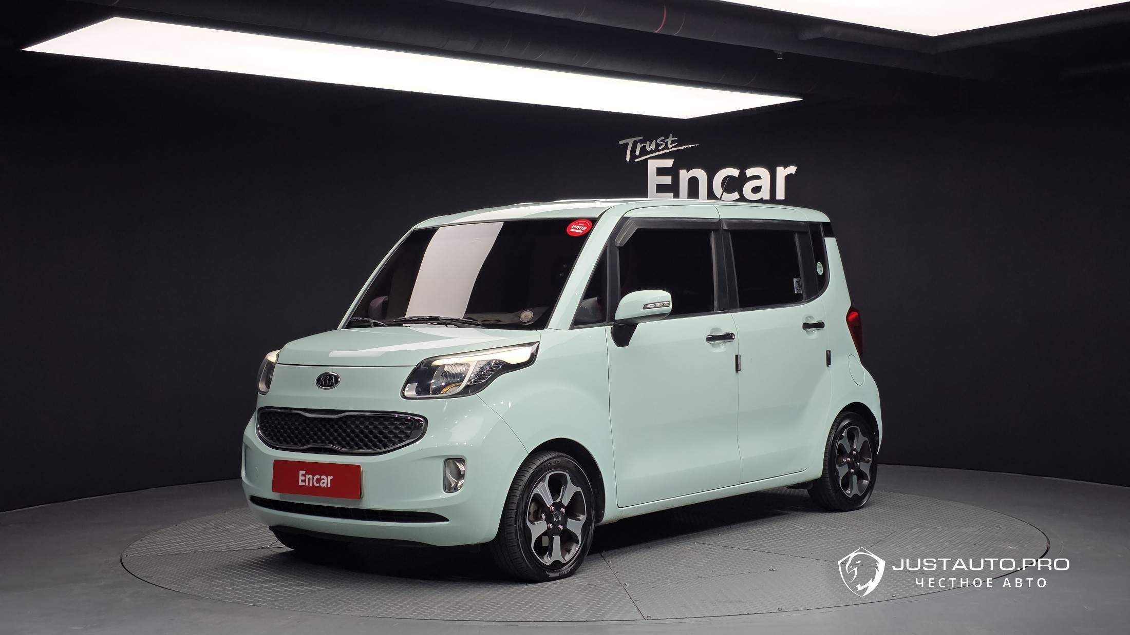 Автомобиль Kia RAY