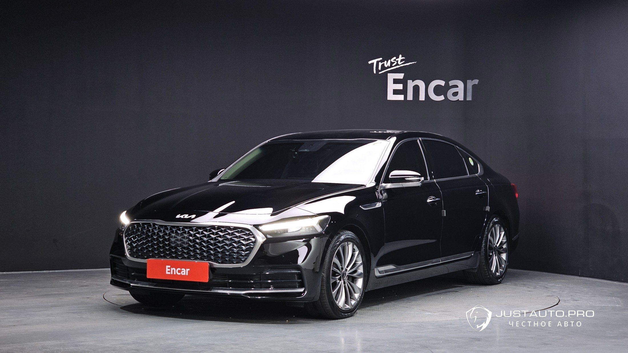 Автомобиль Kia K9