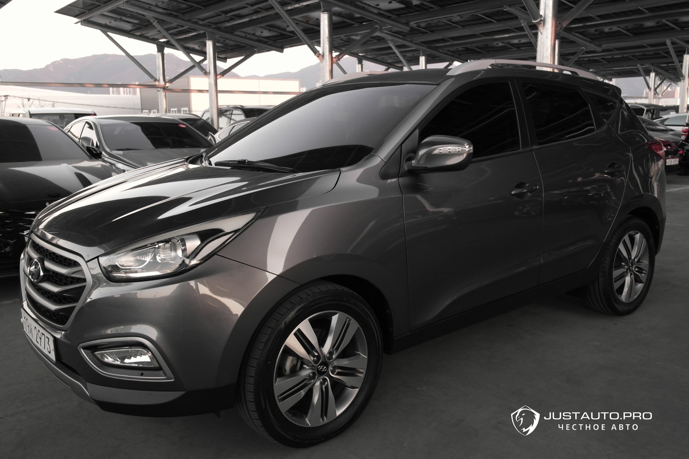 Автомобиль Hyundai Tucson