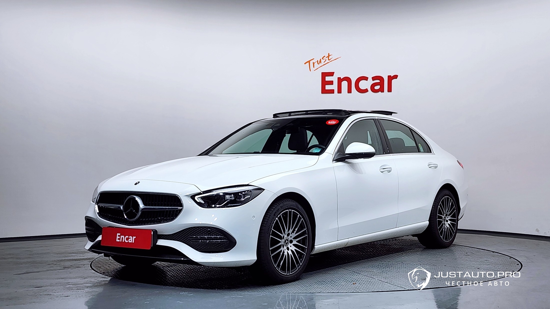 Автомобиль Mercedes-Benz C-Class