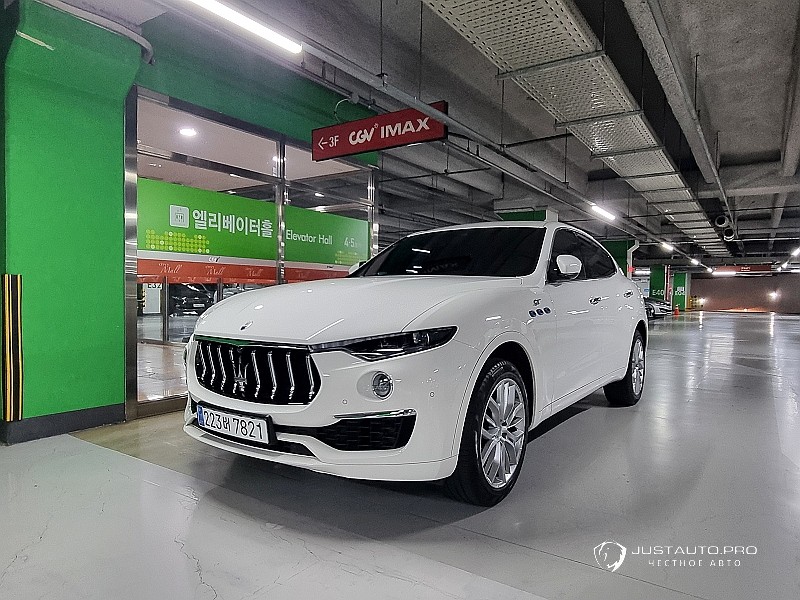Автомобиль Maserati Levante