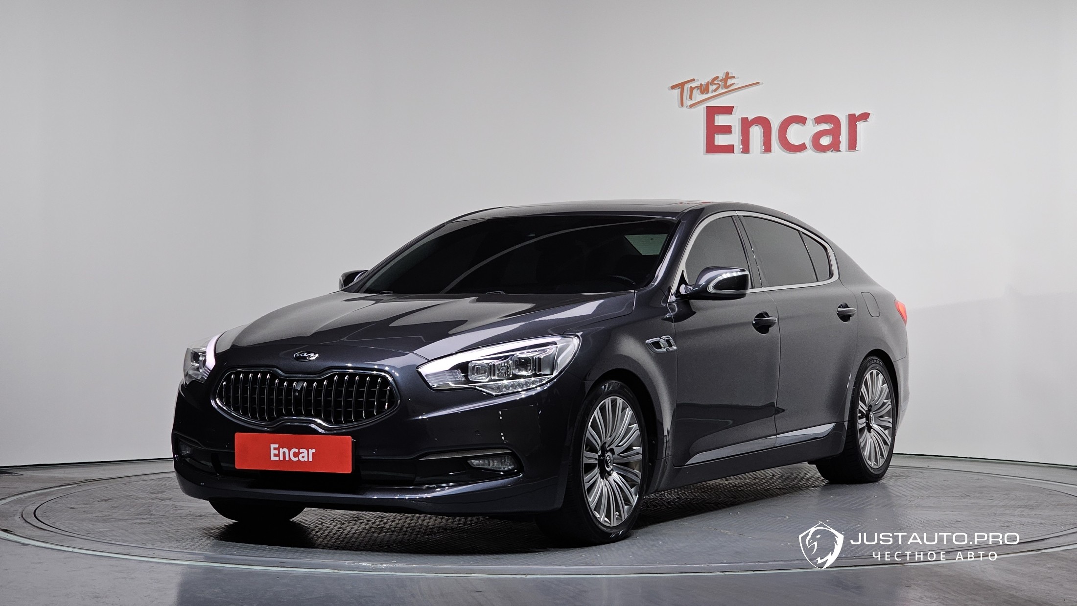 Автомобиль Kia K9